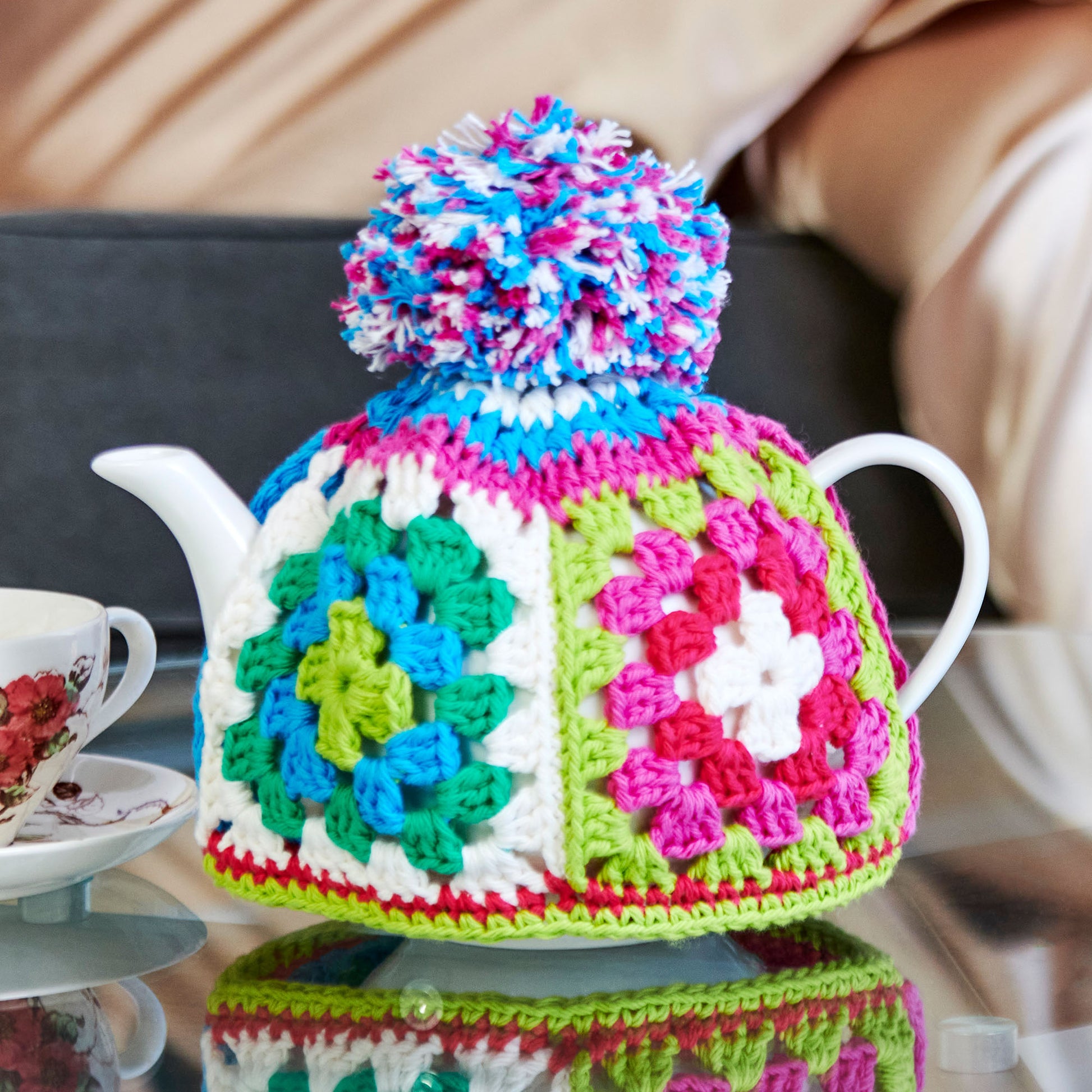 Free Lily Crochet Granny Teapot Cover Pattern