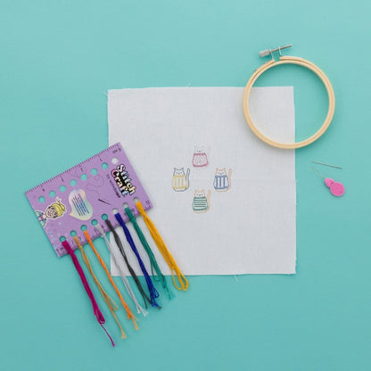 Wonderart Stitchcraft Modern Sampler (53.8g/1.9oz) Paws-itively Adorable
