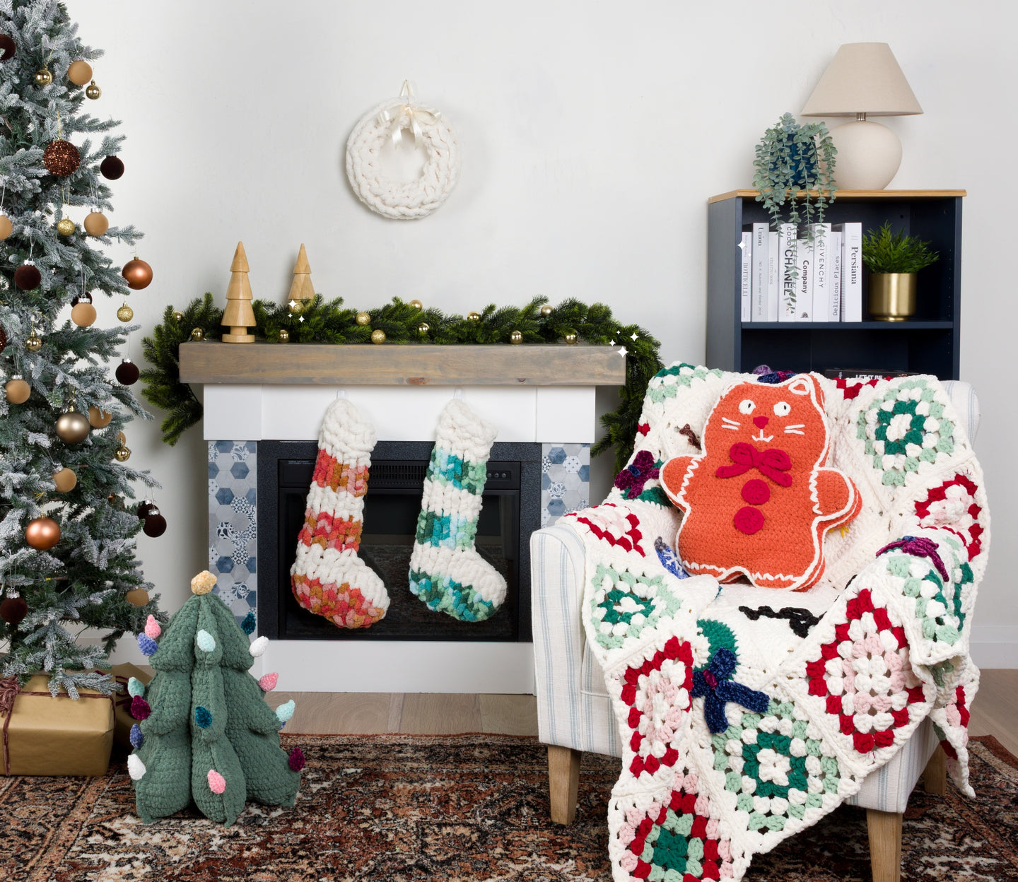 Christmas home decor patterns projects made using our Bernat yarns.