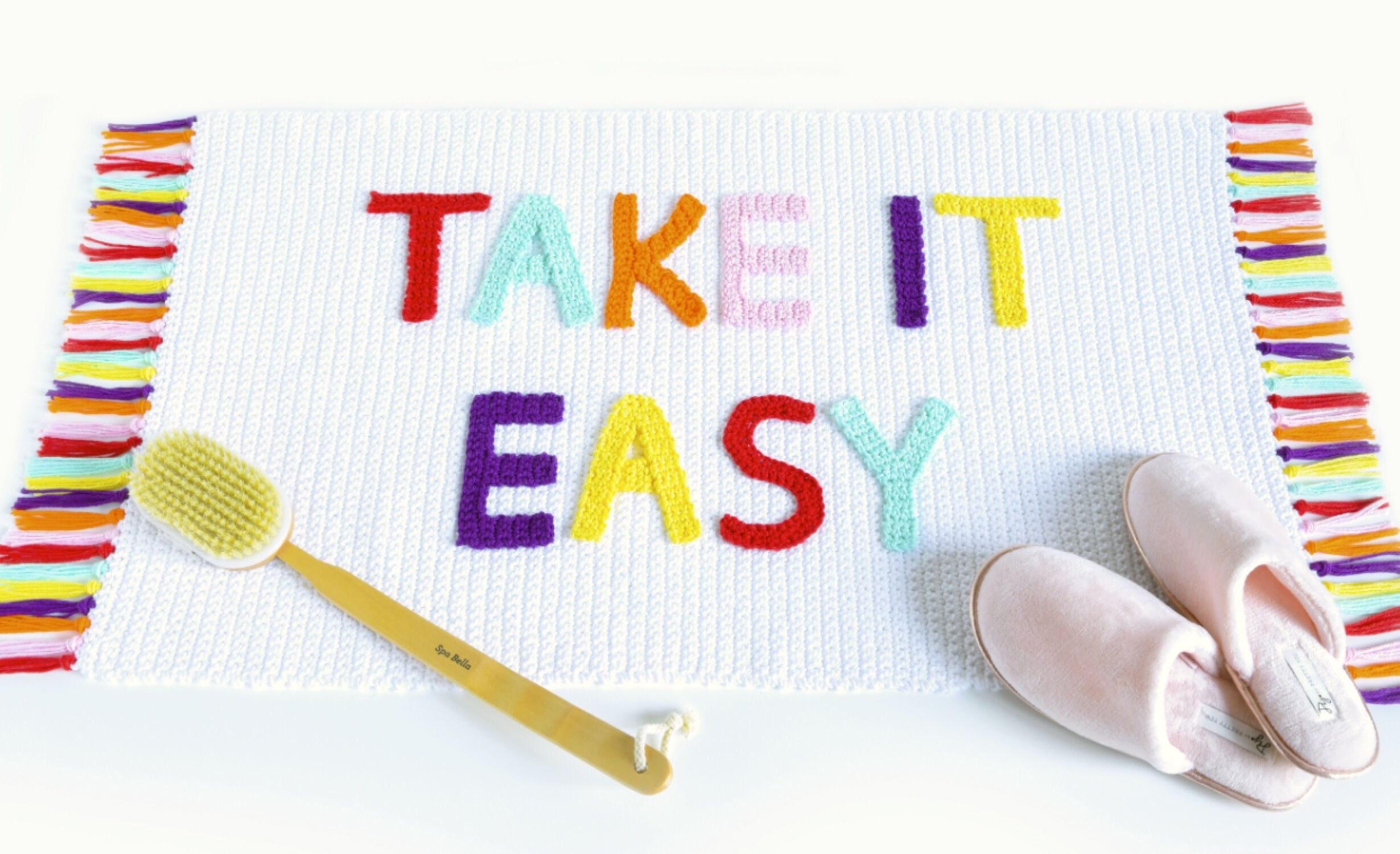 take it easy white bath mat
