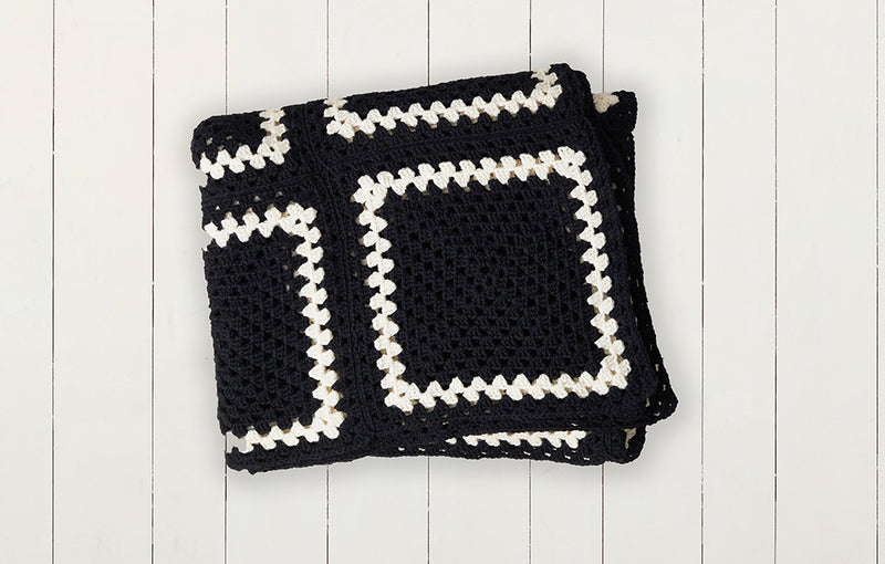 Good Housekeeping Stitch Club Jane Simple Granny Square Blanket Tuto