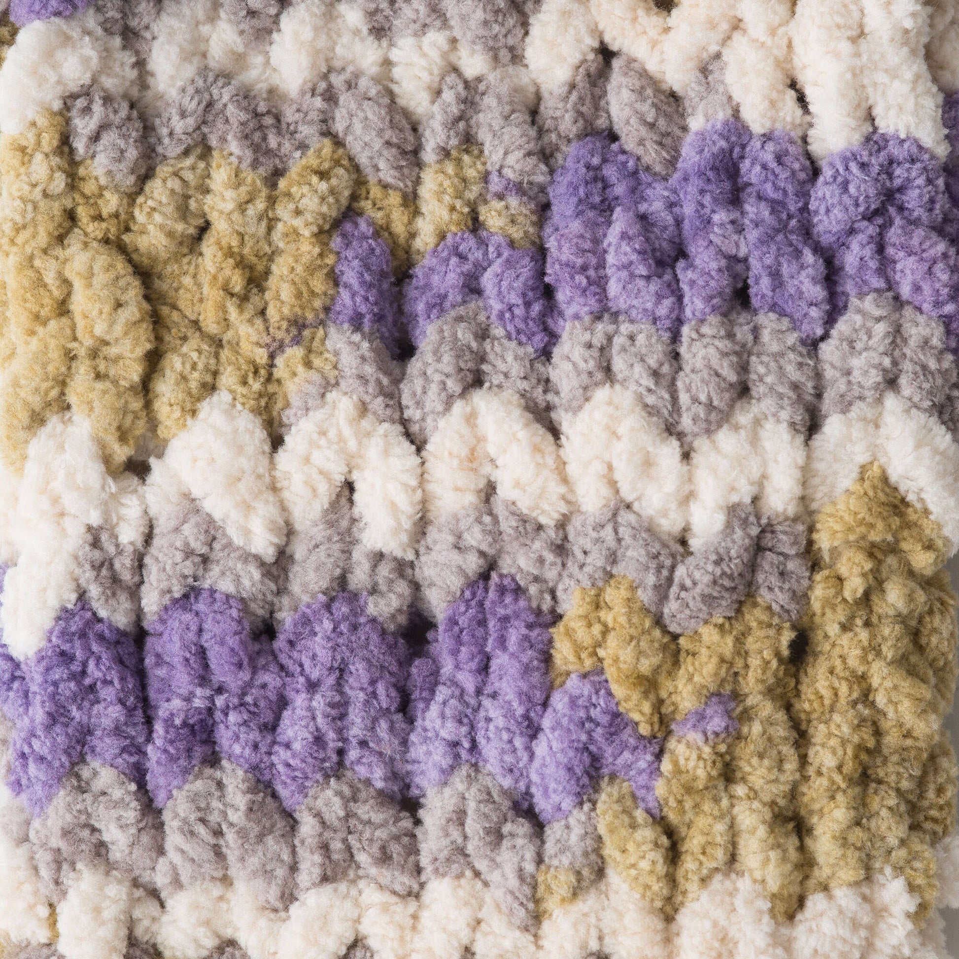 Bernat Blanket Yarn (300g/10.5oz) Lilac Bush