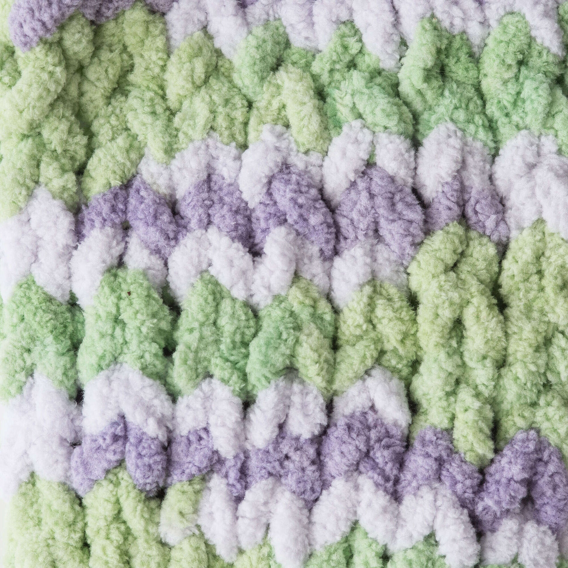Bernat Blanket Yarn (300g/10.5oz) Lilac Leaf
