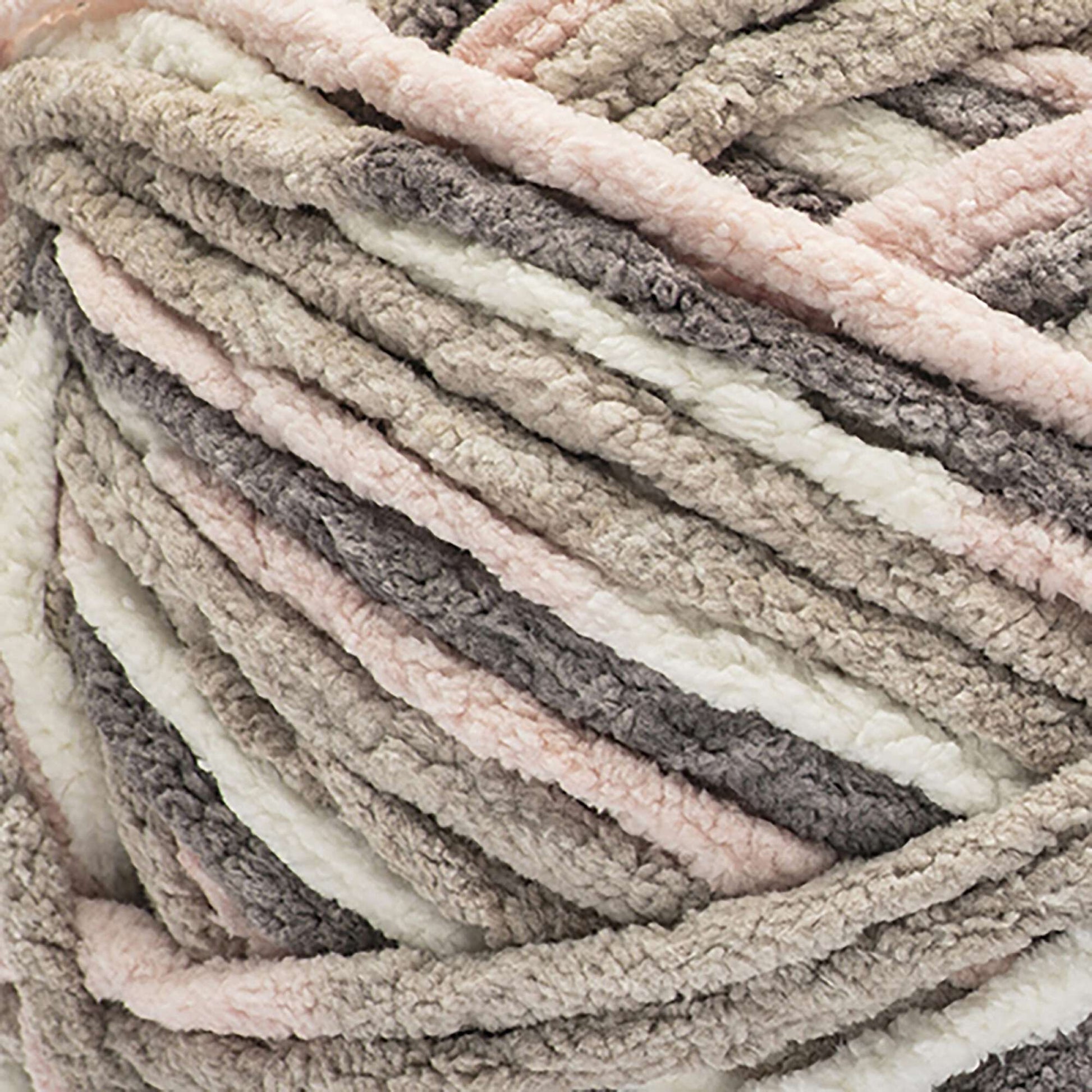 Bernat Blanket Yarn (300g/10.5oz) Gray Blush