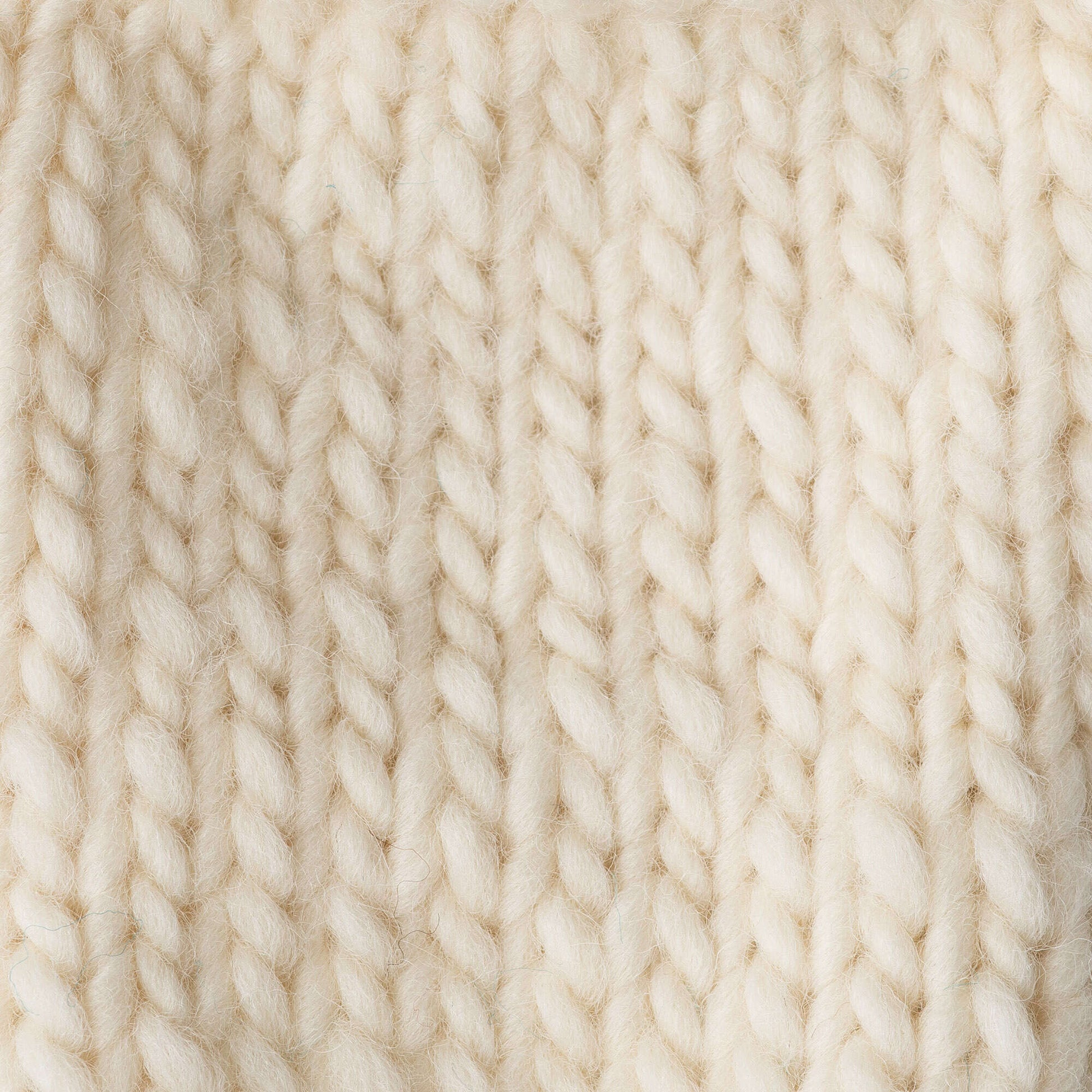 Patons Classic Wool Cherry Yarn - 5 Pack of 3.5oz/100g - Wool - 5 Bulky -  120 Yards - Knitting/Crochet