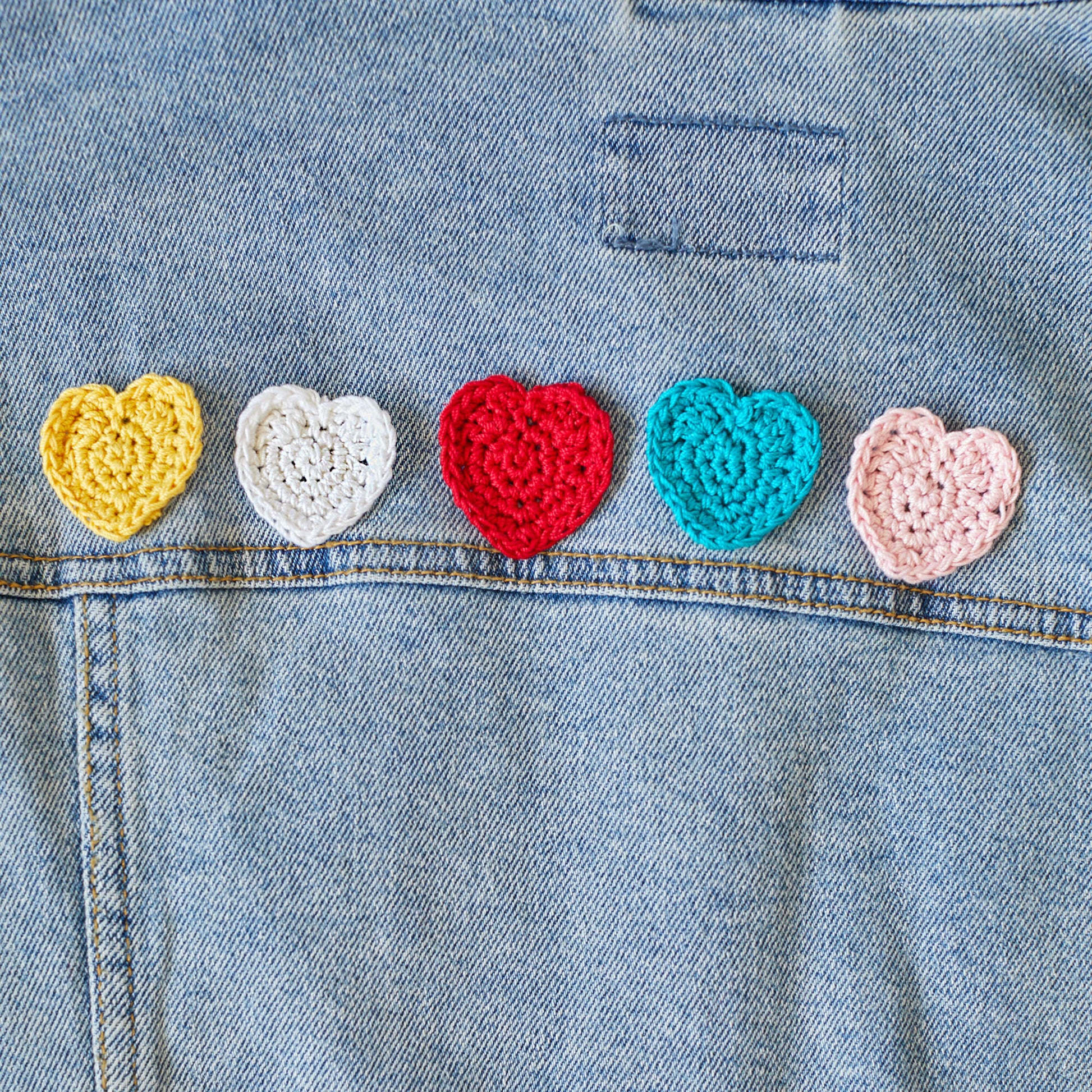 Free Aunt Lydia's Friendship Hearts Applique Crochet Pattern