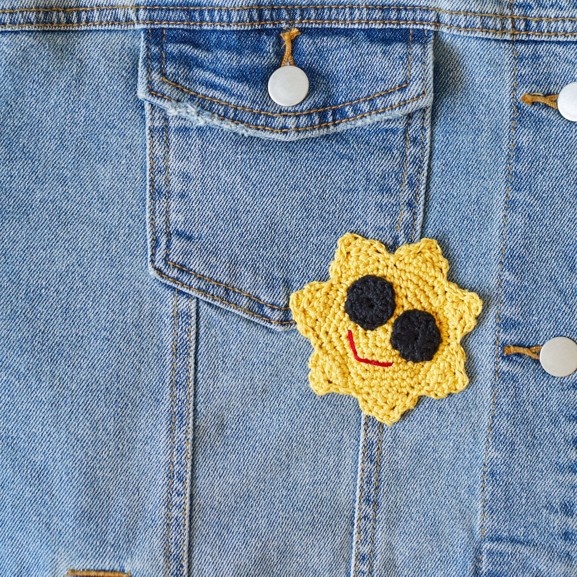 Free Aunt Lydia's Crochet Cool Sun Applique Pattern