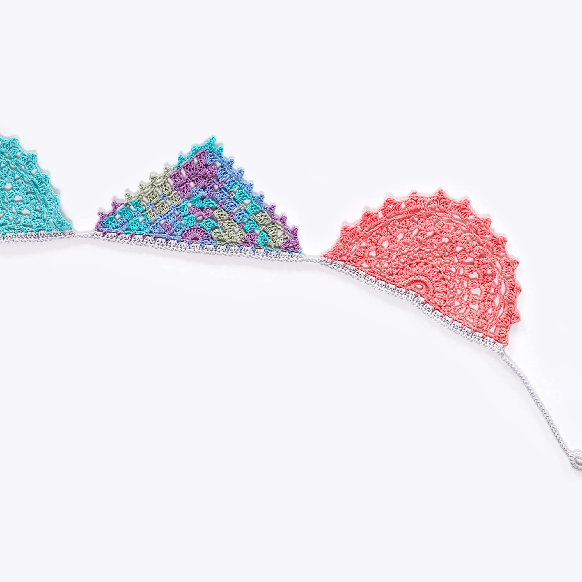 Free Aunt Lydia's Celebration Doily Garland Crochet Pattern