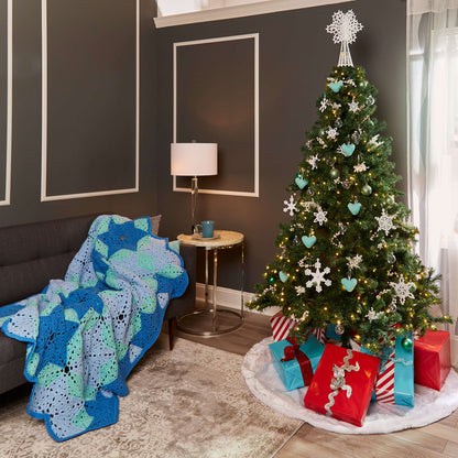 Aunt Lydia's Crochet Lacy Snowflake Ornaments Crochet Interior Décor made in Aunt Lydia's Classic Crochet Thread yarn