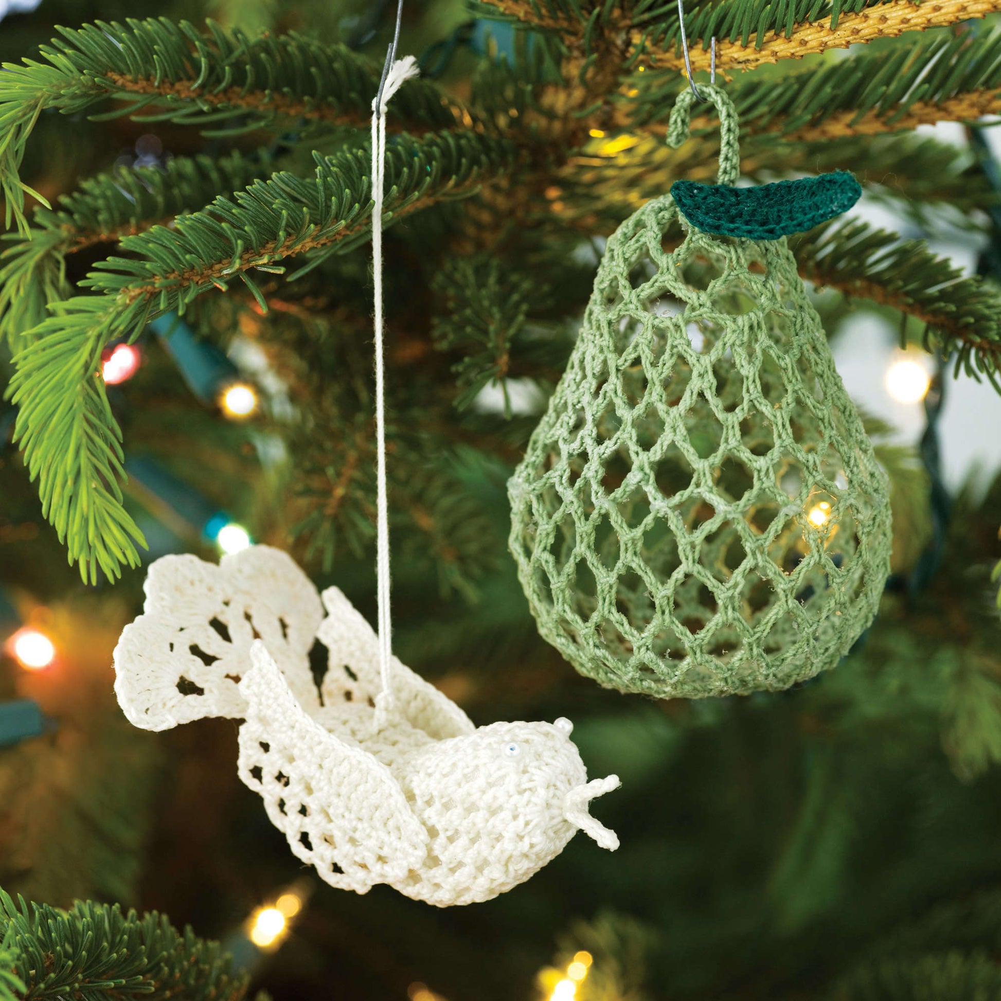 Free Aunt Lydia's Baby Partridge & Pear Ornaments Crochet Pattern