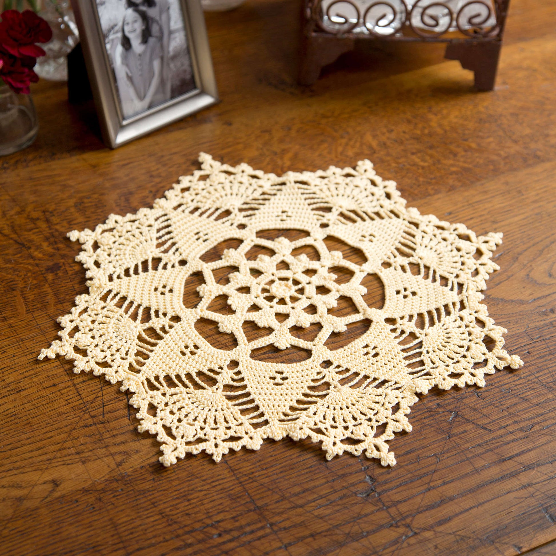 Free Aunt Lydia's Crochet Starshine Doily Pattern