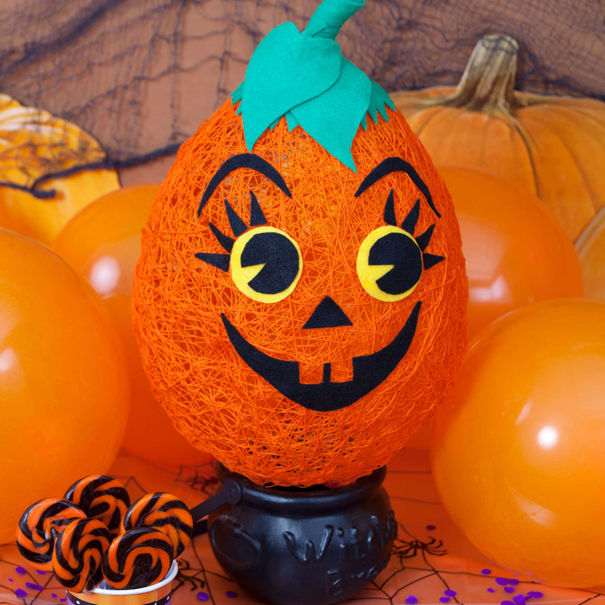 Craft Interior Décor made in Aunt Lydia's Classic Crochet Thread yarn