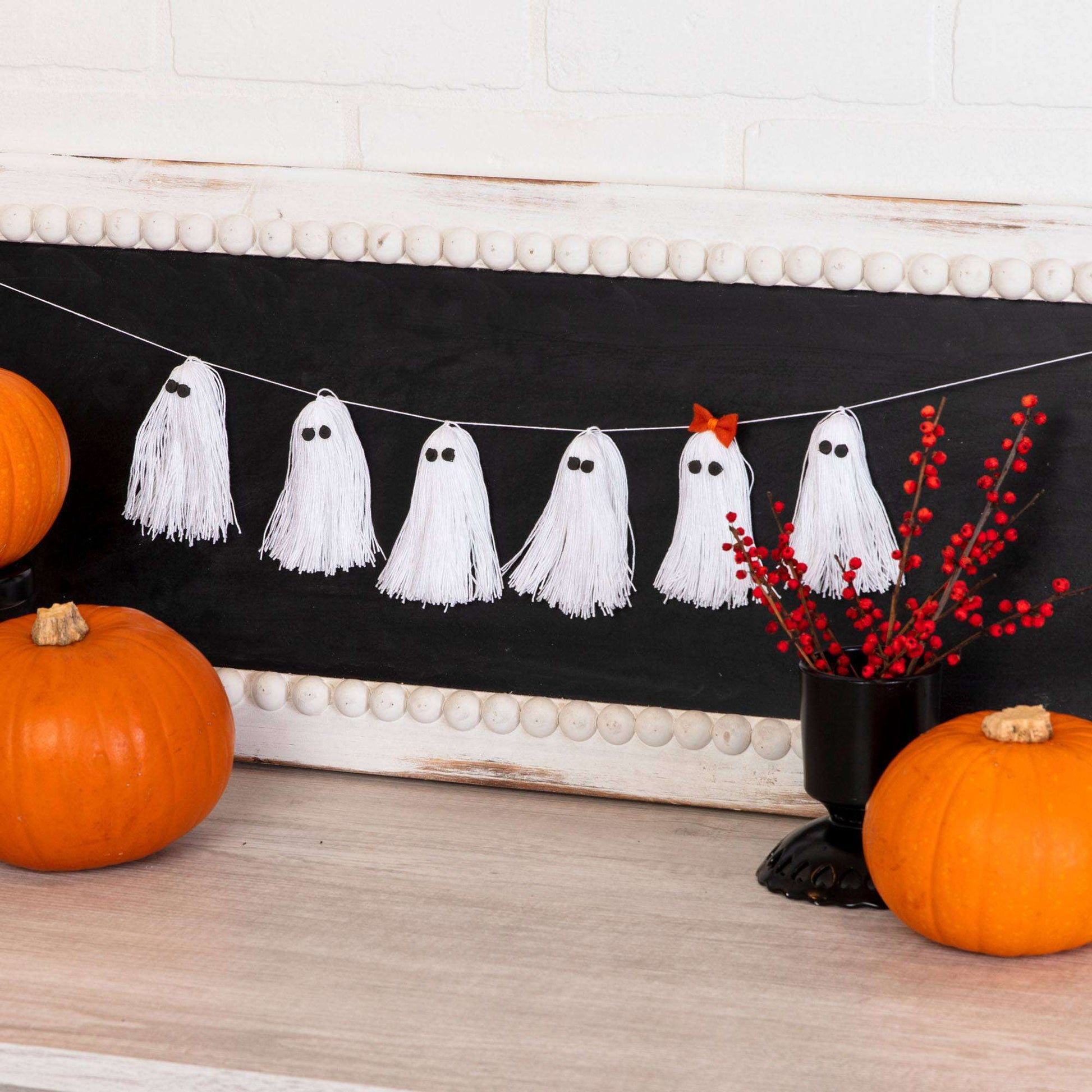 Free Aunt Lydia's Ghost Garland Craft Pattern