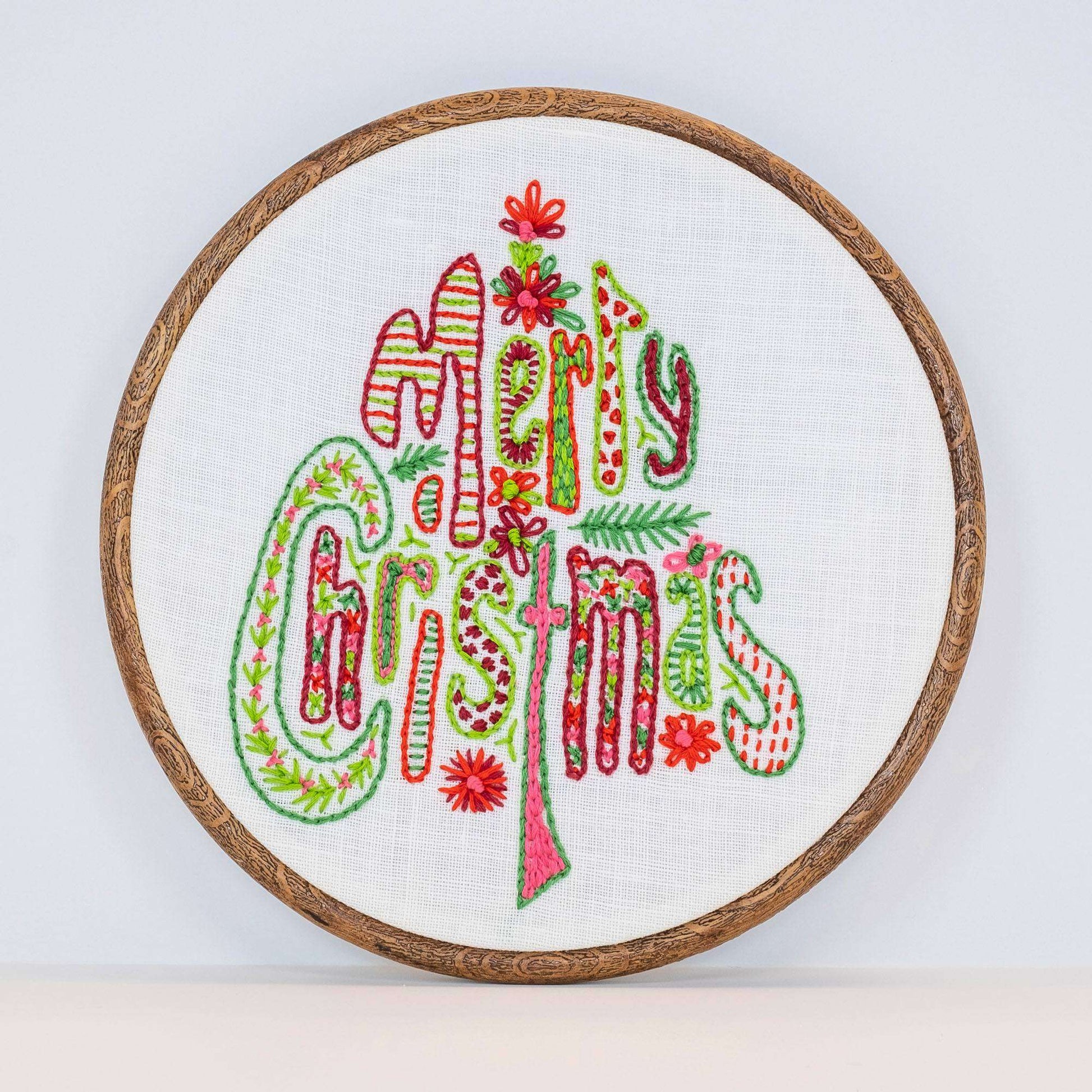 Free Anchor Merry Christmas Tree Embroidery Design Pattern