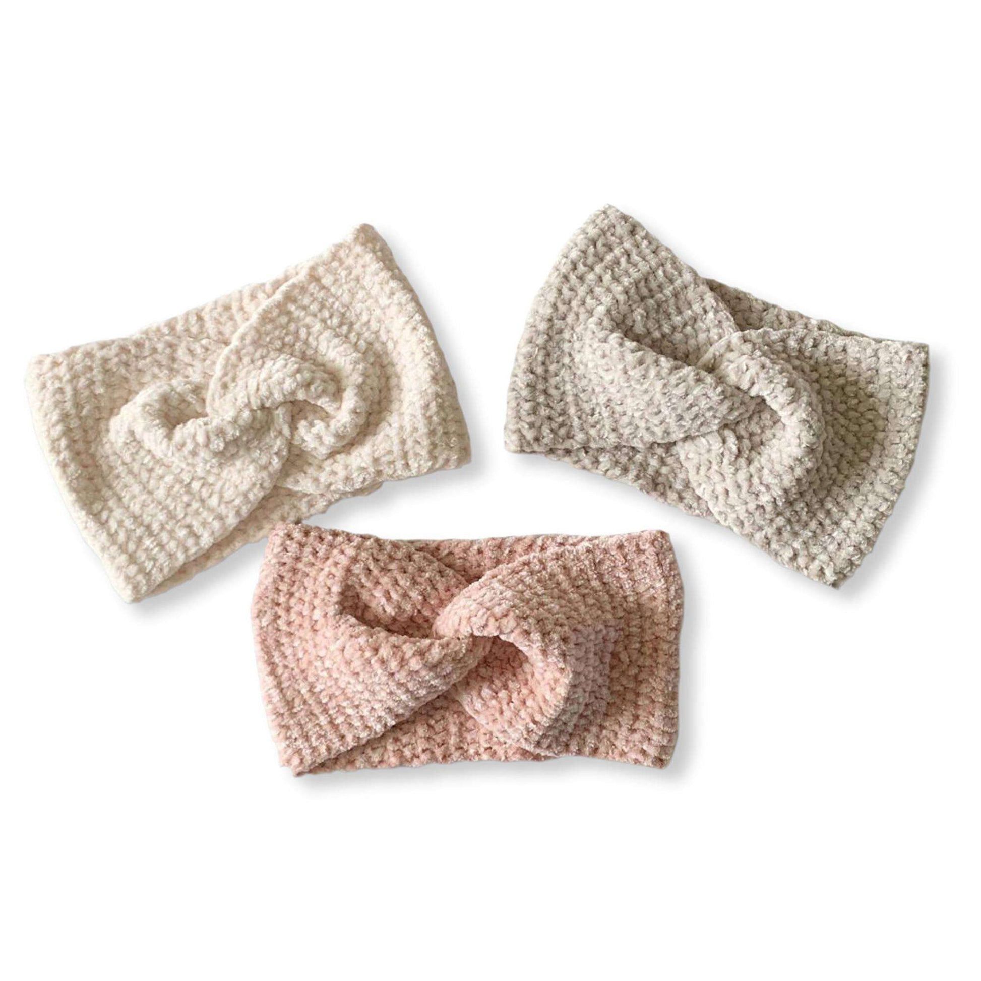 Free Bernat Velvet Twist Crochet Headband Pattern