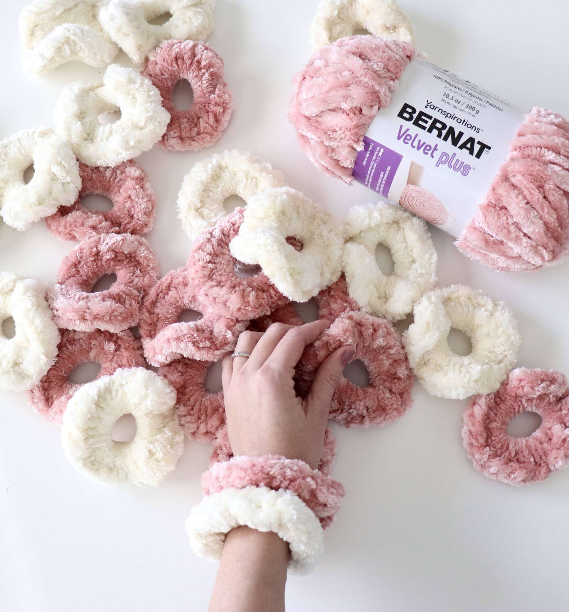 Free Bernat Velvet Plus Scrunchies Crochet Pattern