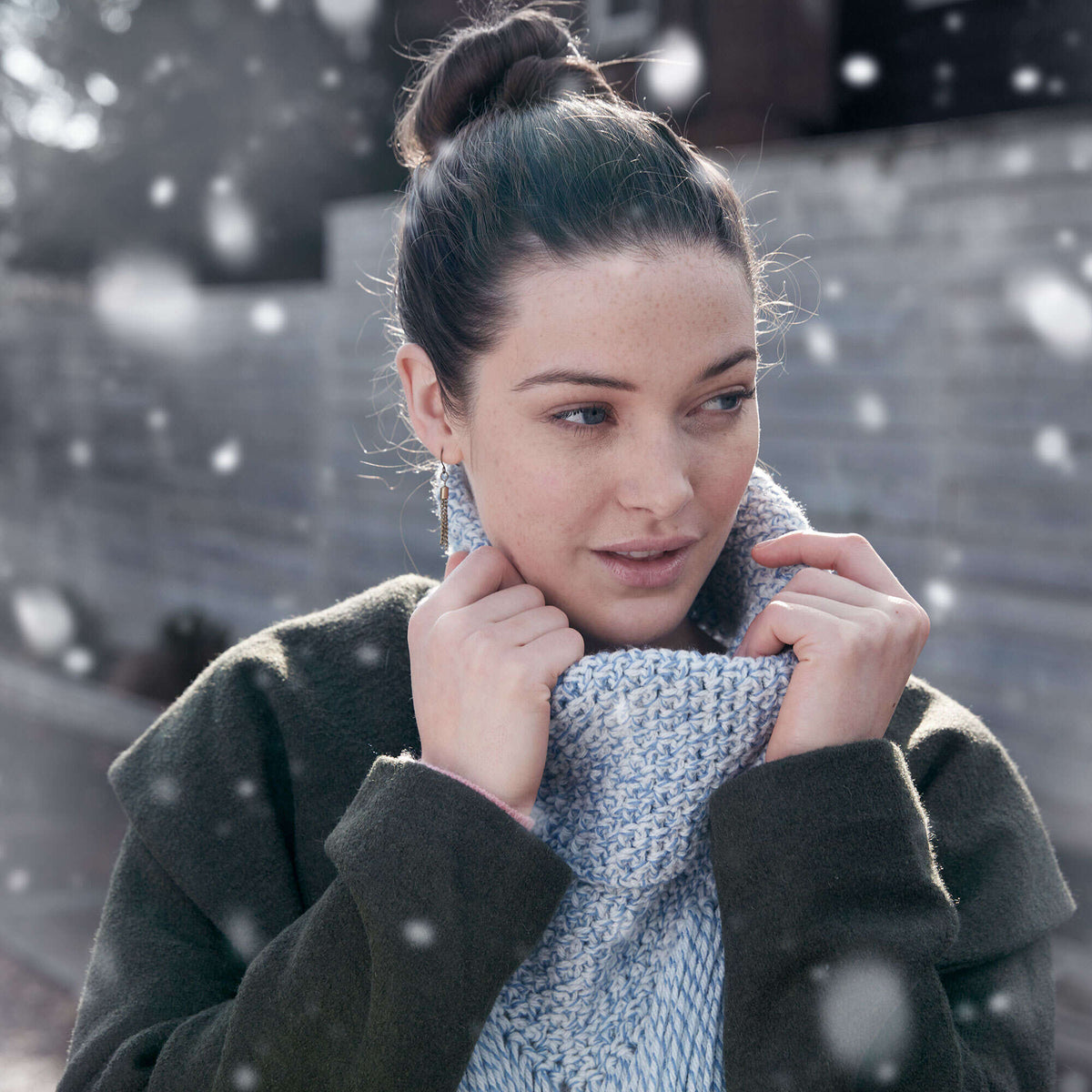 Crochet Cowl made in Bernat Super Value yarn