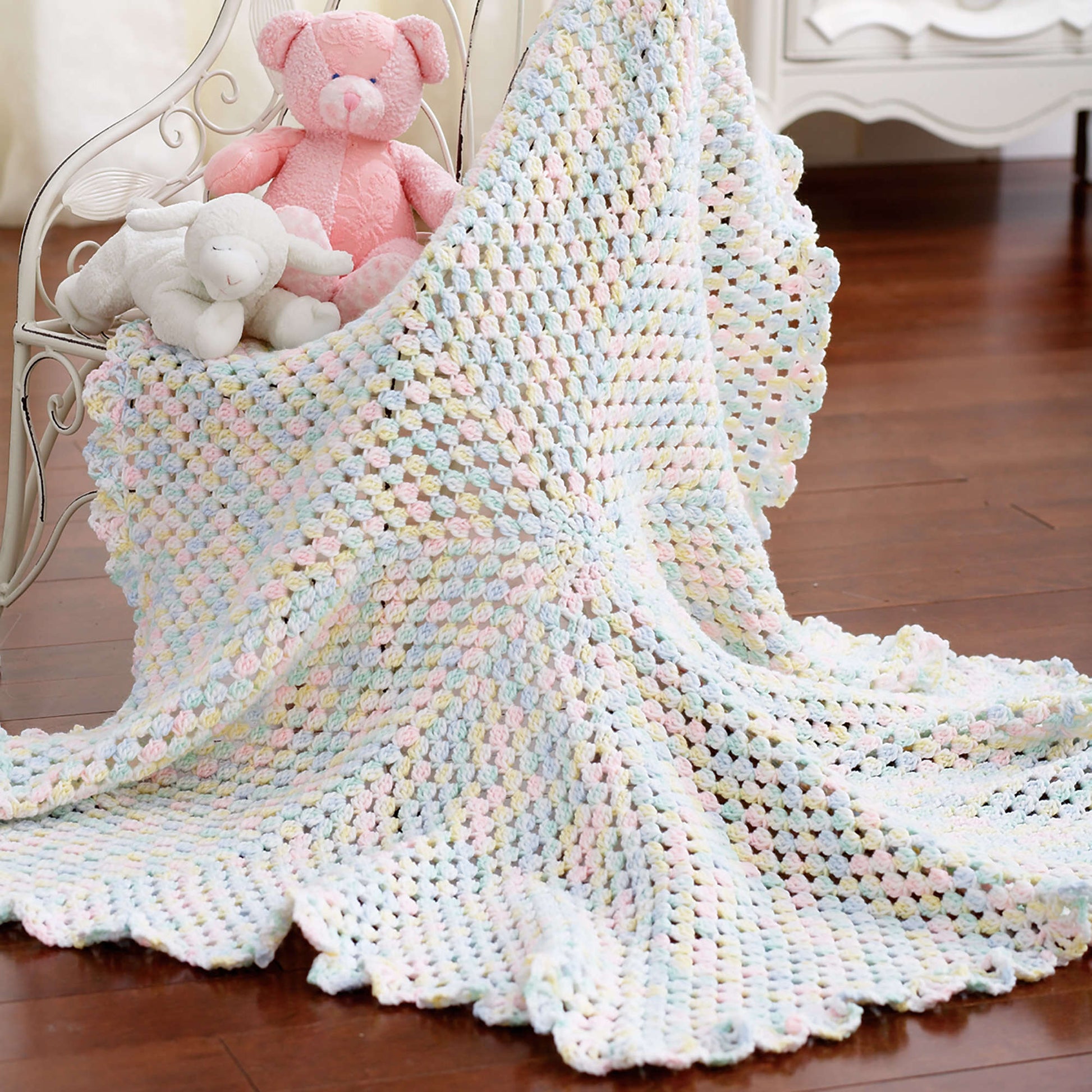 Free Bernat Round Blanket To Crochet Pattern