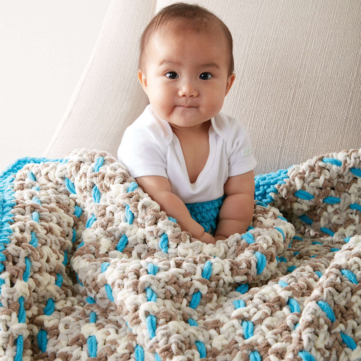 Crochet Blanket made in Bernat Baby Blanket yarn