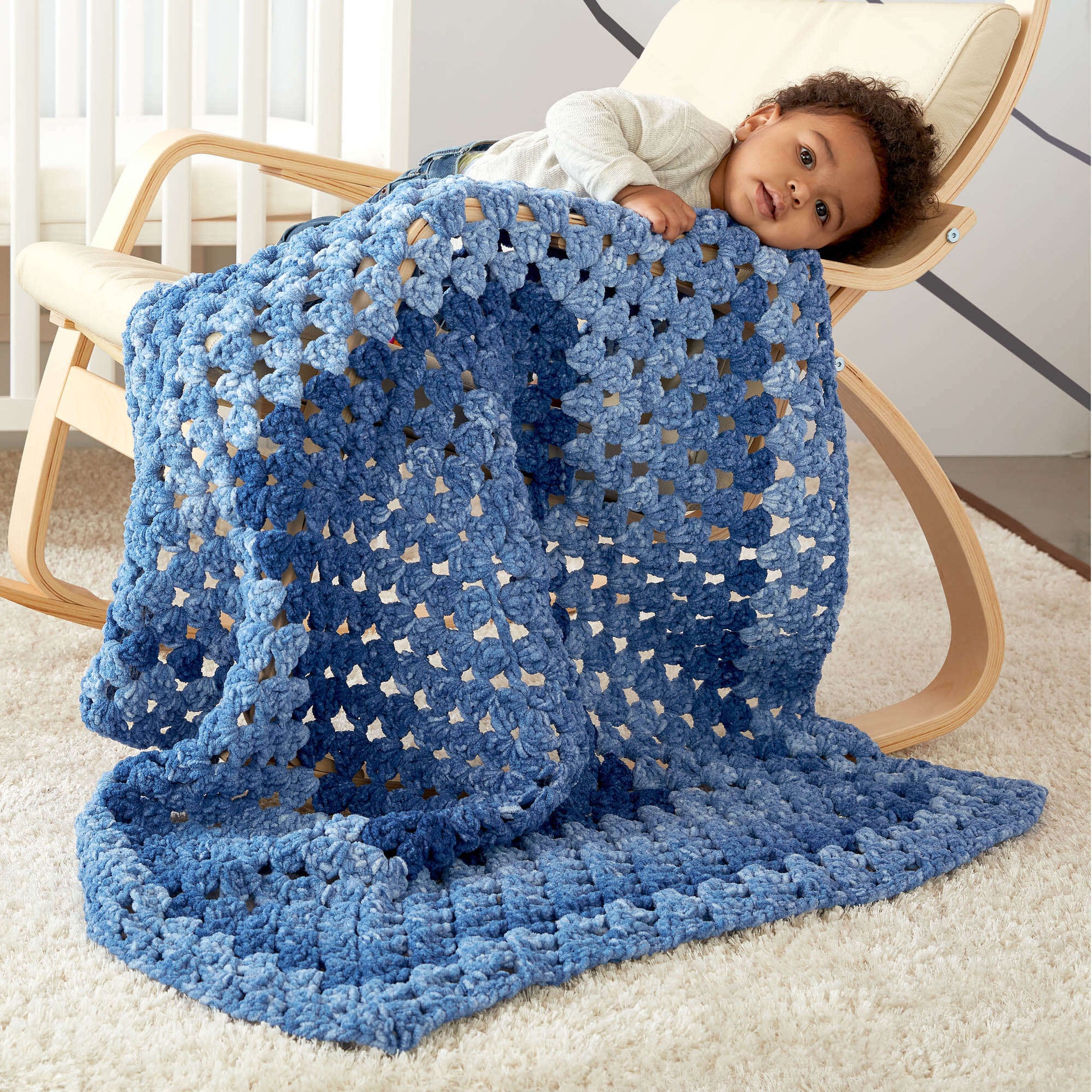 Free Bernat Granny Rectangle Crochet Baby Blanket Pattern