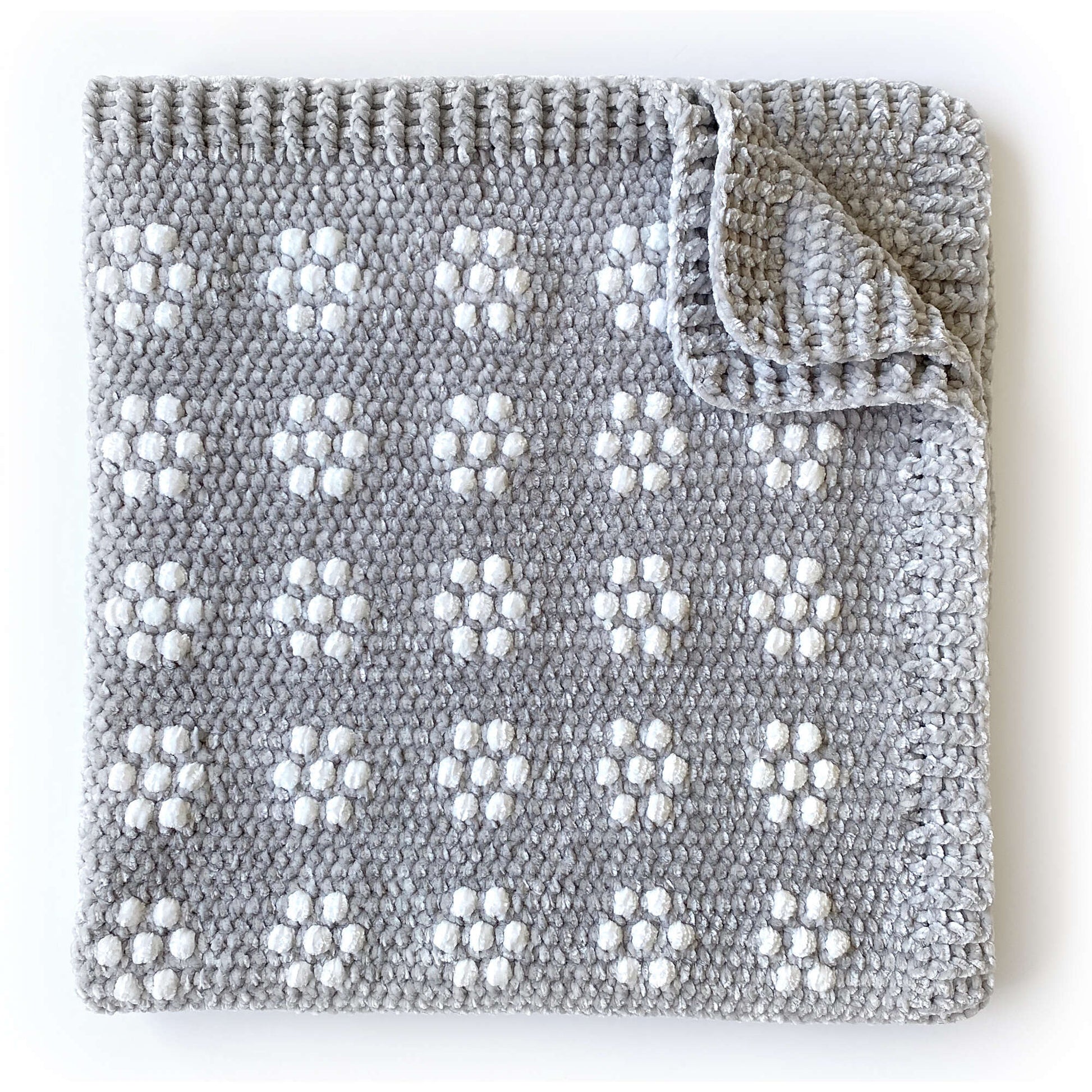 Free Bernat Velvet Flowers Crochet Baby Blanket Pattern