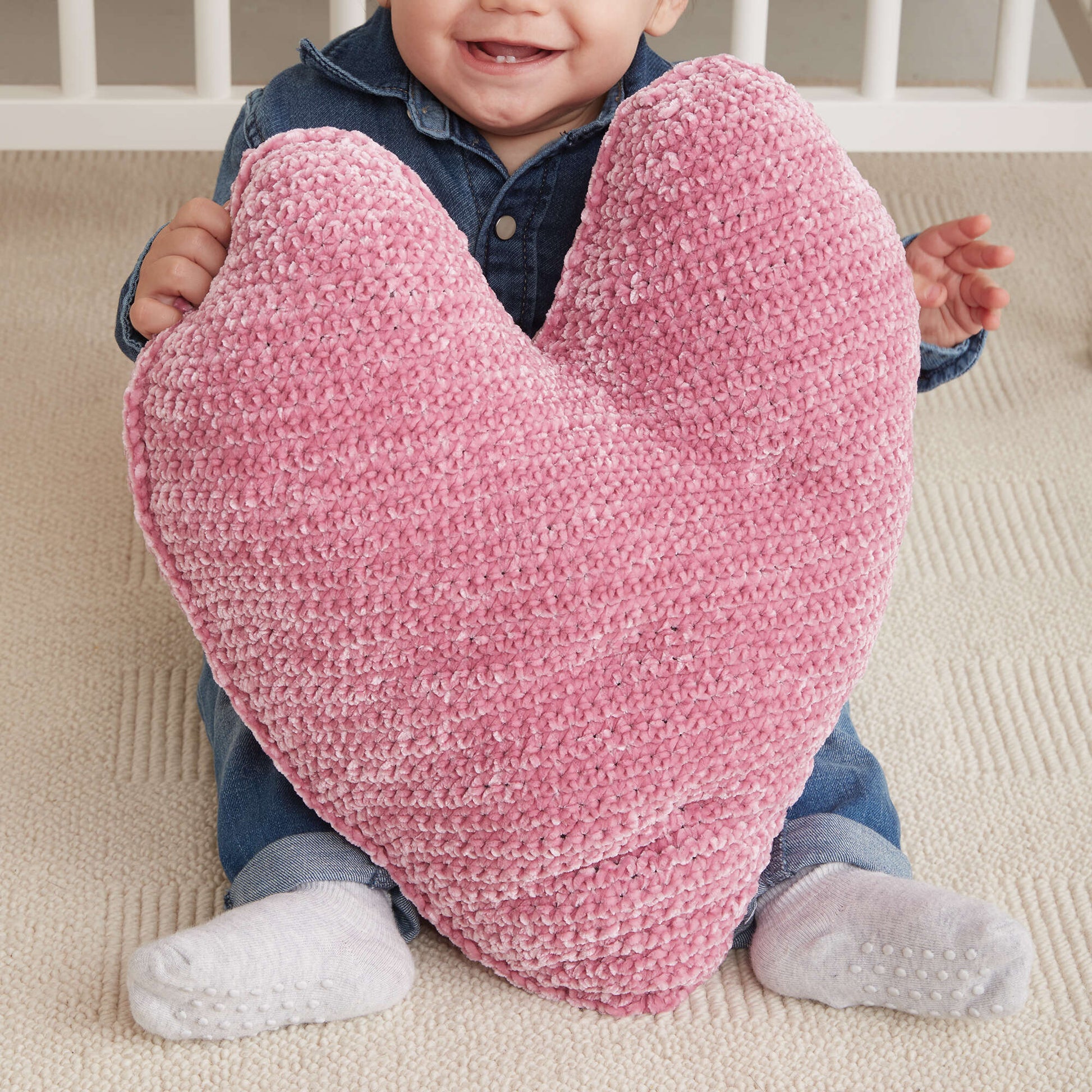 Free Bernat Crochet Heart Pillow Pattern