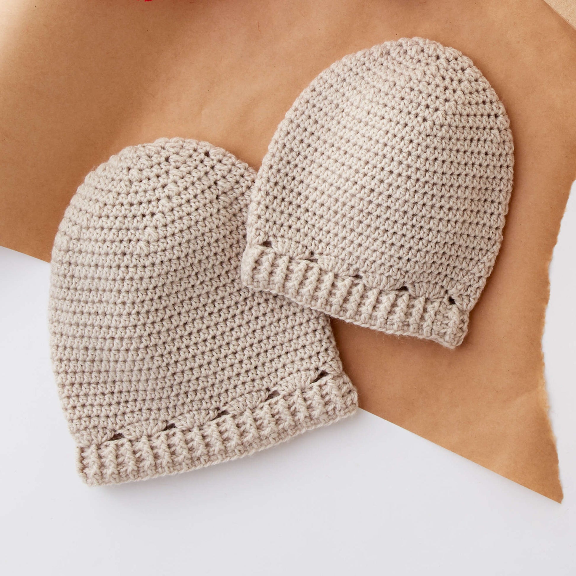 Free Bernat Aneeta's Crochet Baby Hat Pattern