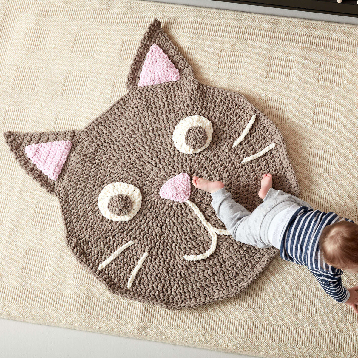 Crochet Rug made in Bernat Baby Blanket yarn