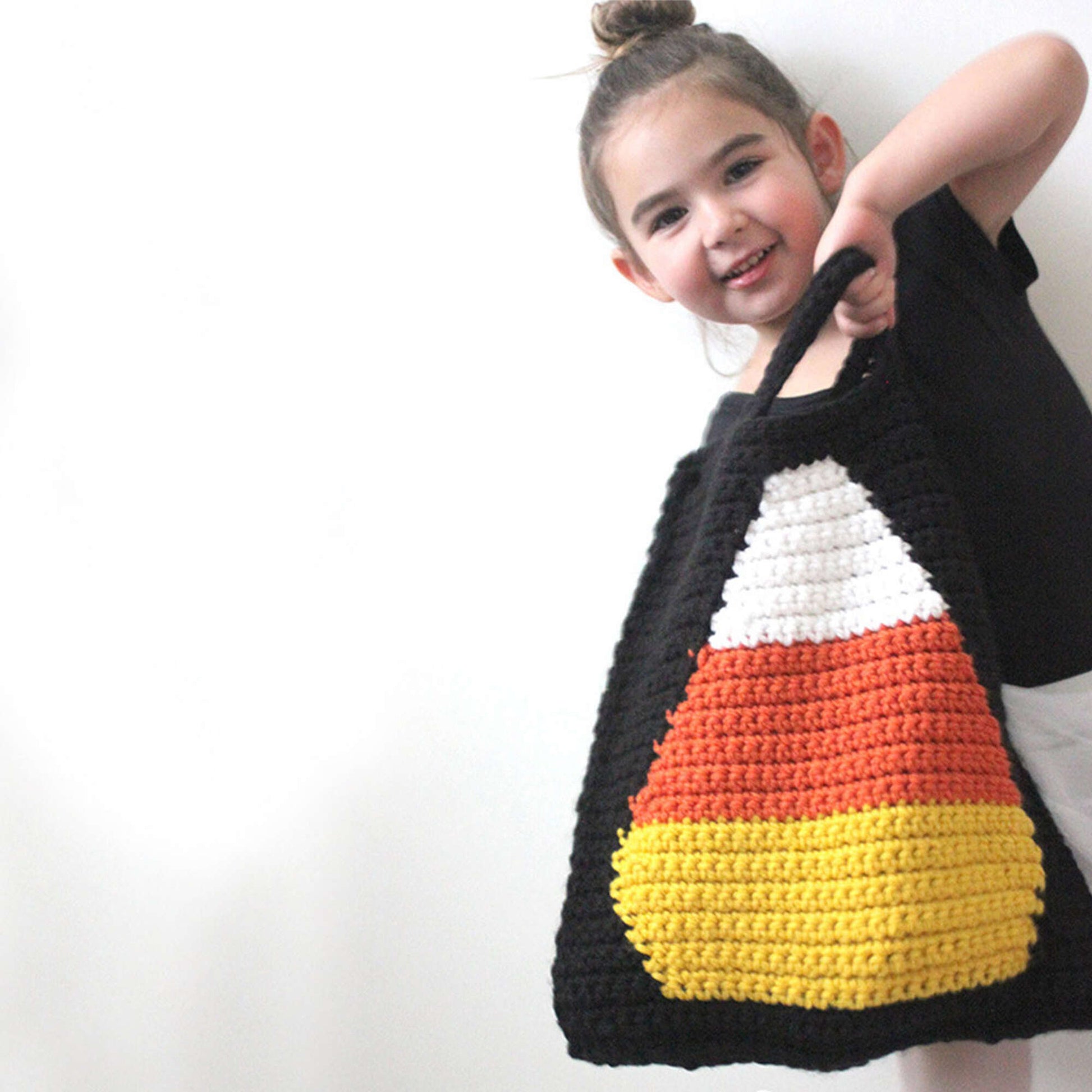 Free Bernat Crochet Candy Corn Trick Or Treat Bag Pattern