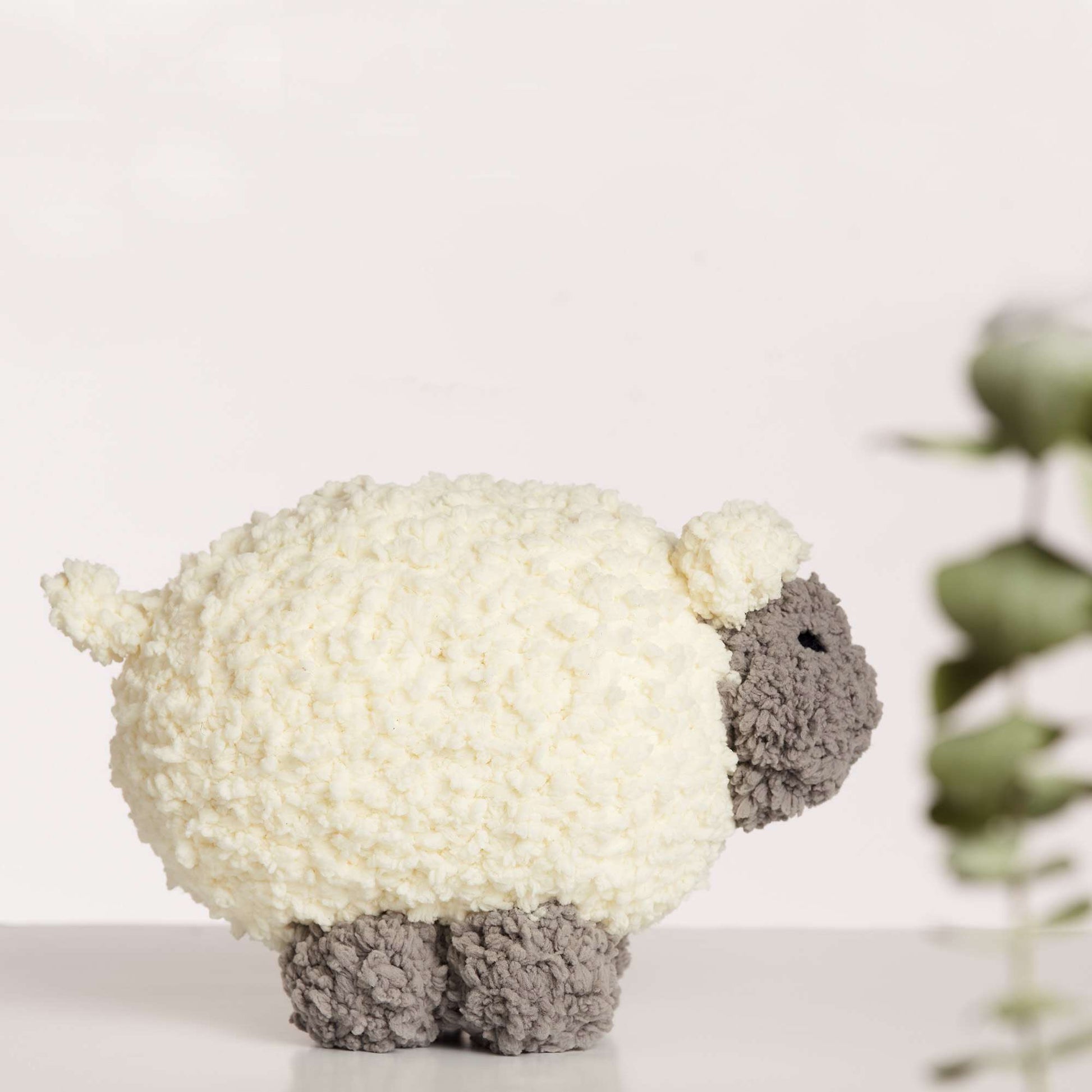 Free Bernat Baa Ram Ewe Crochet Sheep Toy Pattern