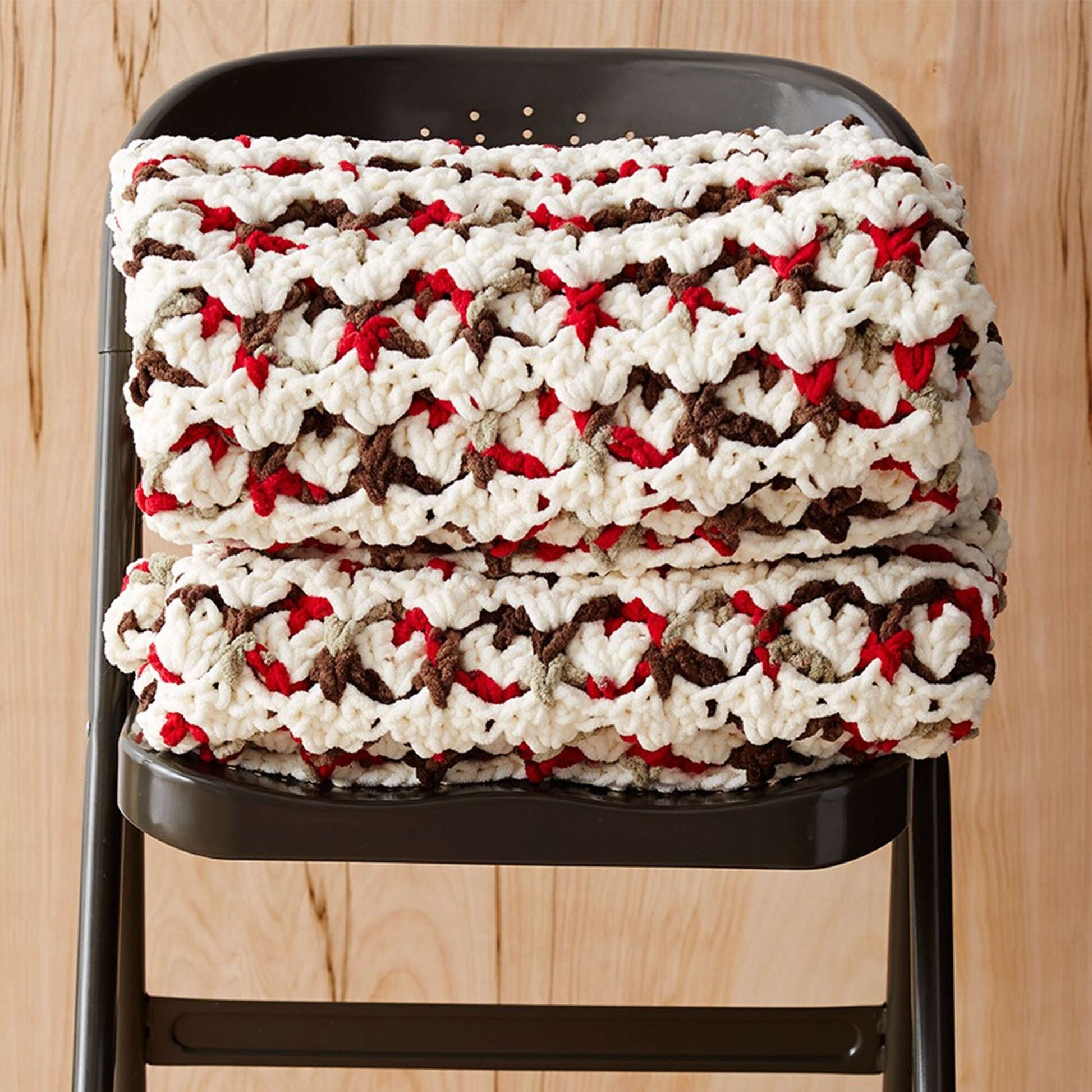 Free Bernat Puffy Stitch Crochet Blanket Pattern