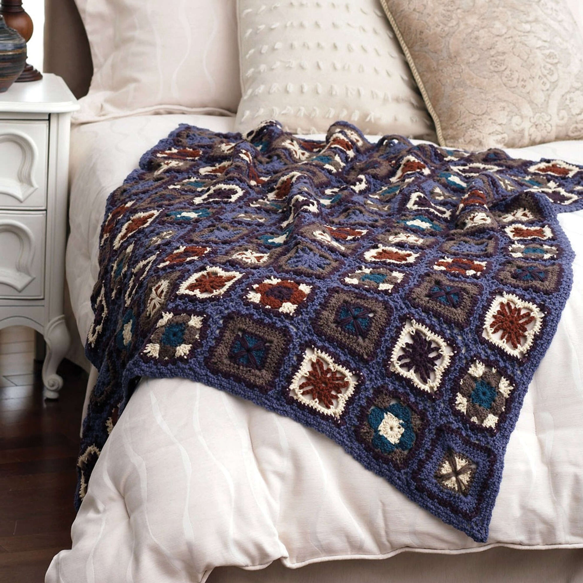 Free Bernat Lacy Grannies Throw Crochet Pattern