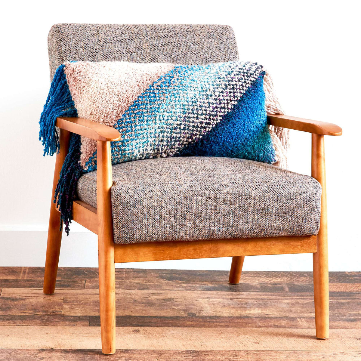 Crochet Pillow made in Bernat Toasty yarn