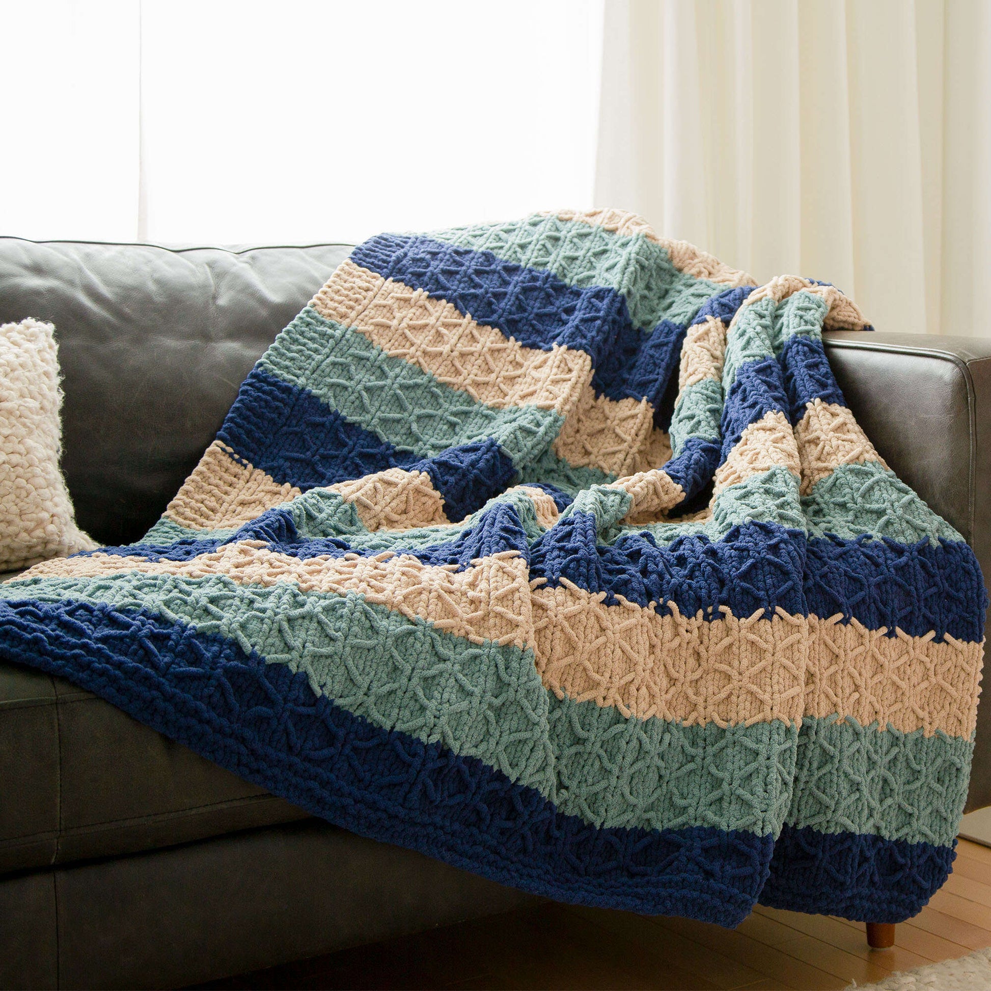 Free Bernat Knit Quilted Blanket Pattern