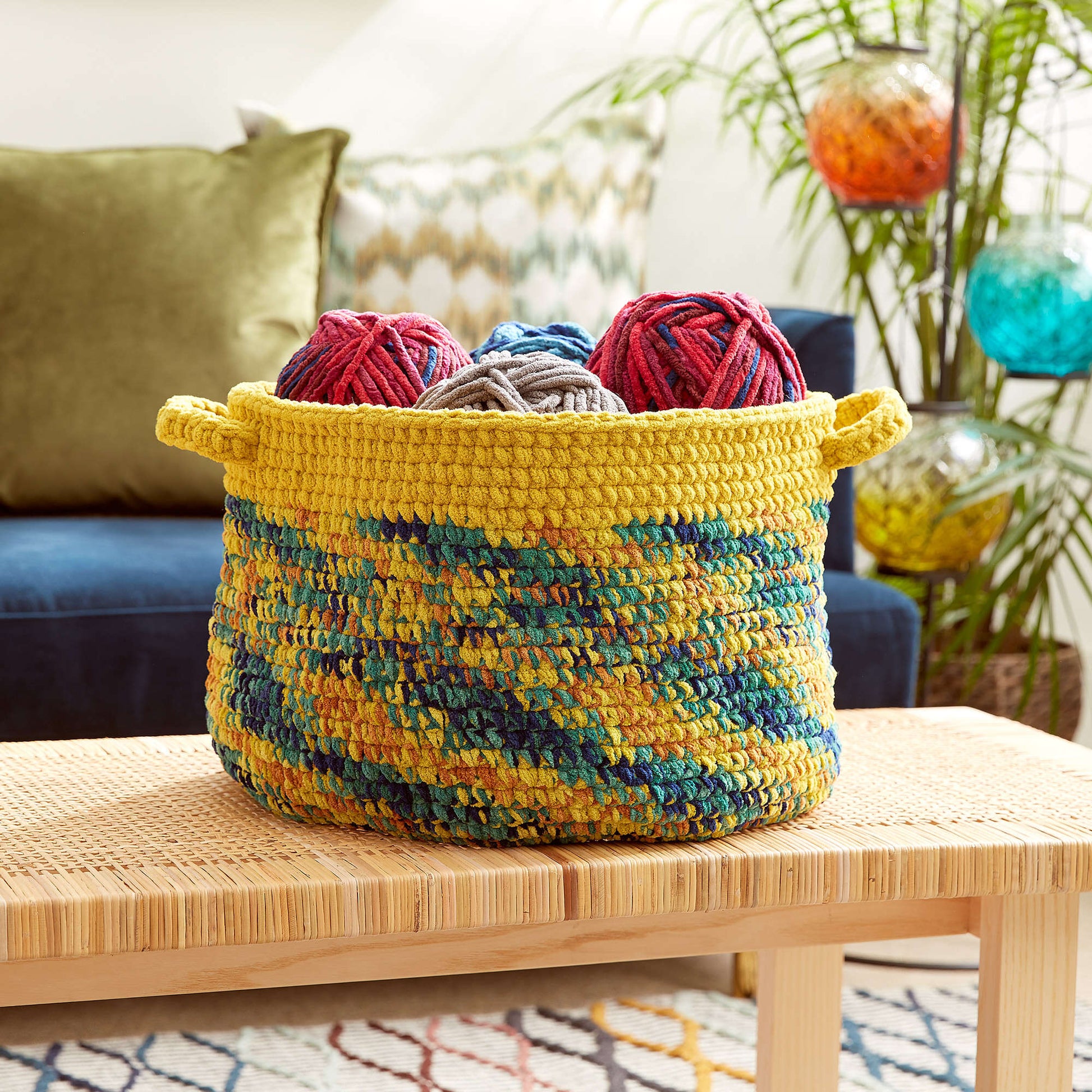 Bernat Dip Edge Crochet Basket Single Size