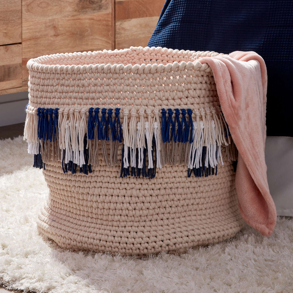 Crochet Basket made in Bernat Maker Big yarn