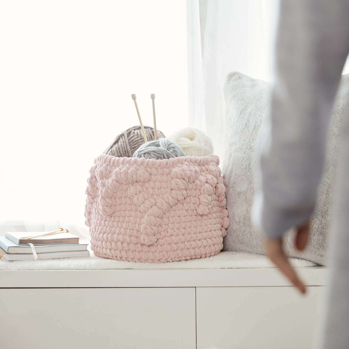 Crochet Basket made in Bernat Blanket yarn