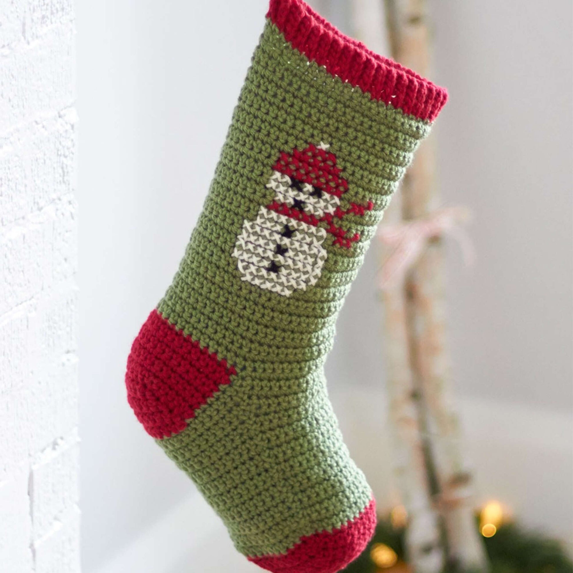 Free Bernat Crochet Cross Stitch Christmas Stockings Pattern