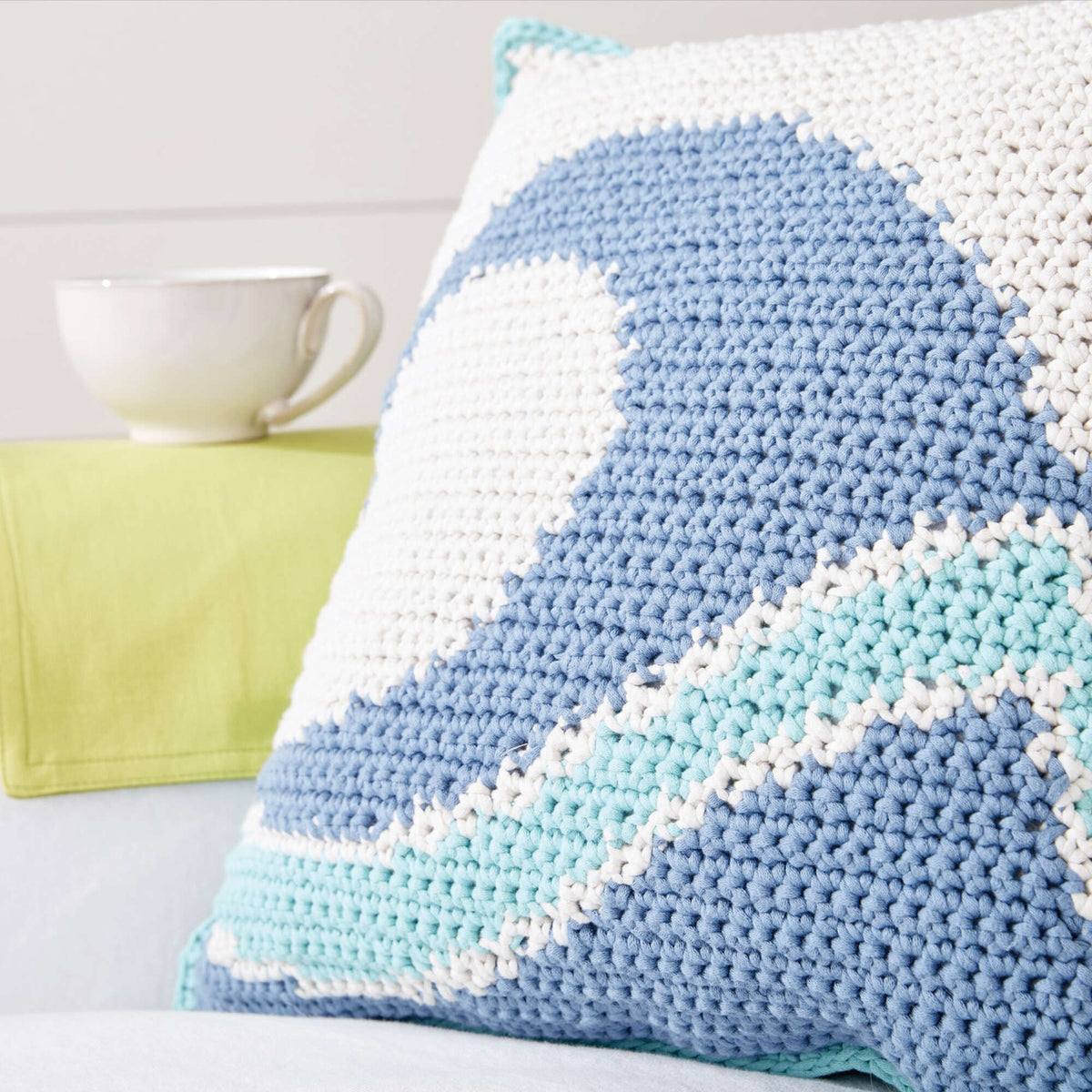 Crochet Pillow made in Bernat Maker Home Dec yarn
