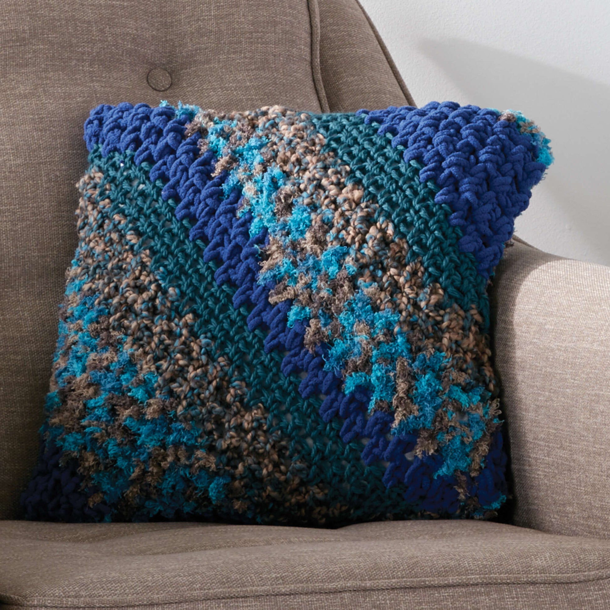 Bernat Corner To Corner Crochet Pillow Crochet Pillow made in Bernat Home Bundle yarn