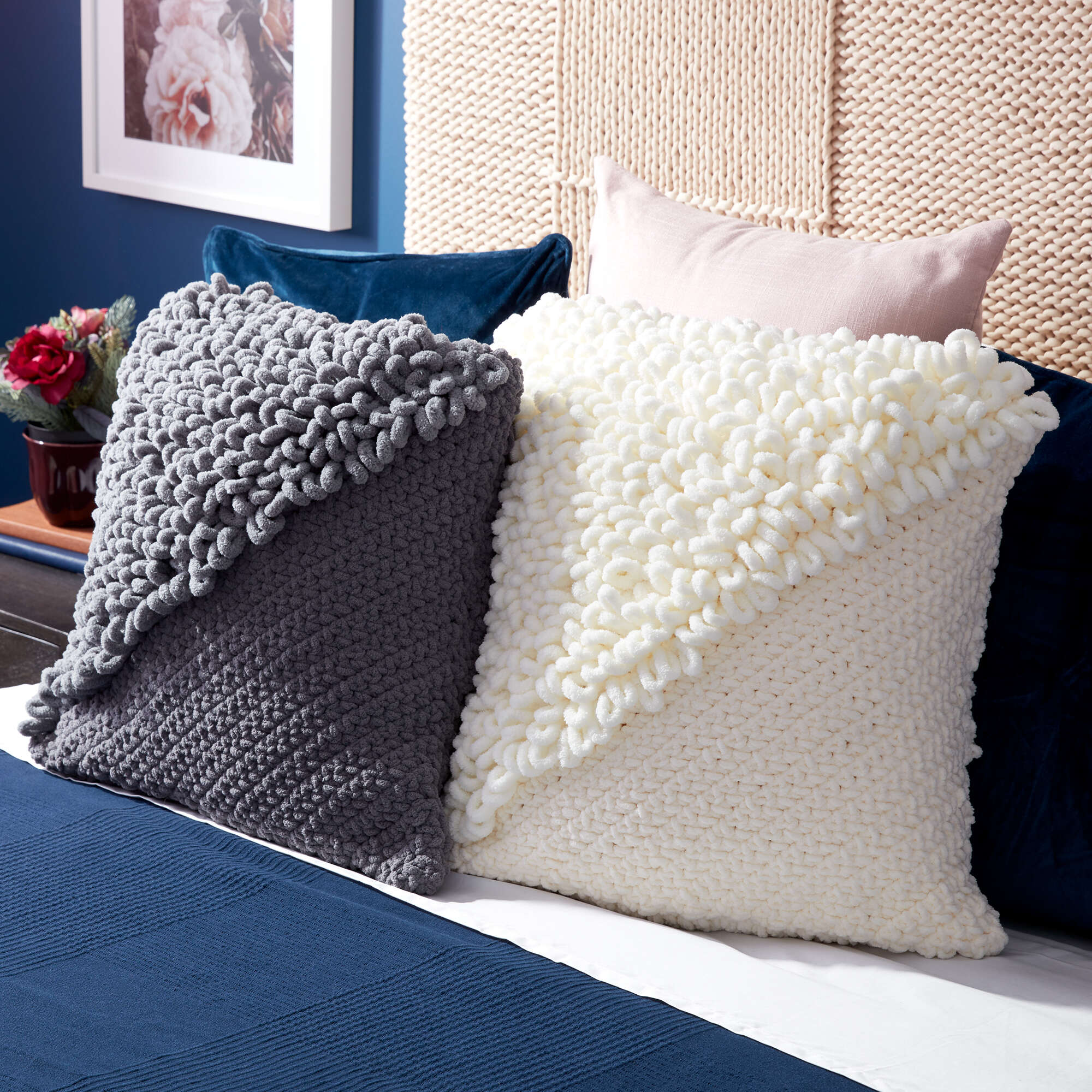 Free Bernat Alize EZ Loopy Corner Pillow Crochet Pattern