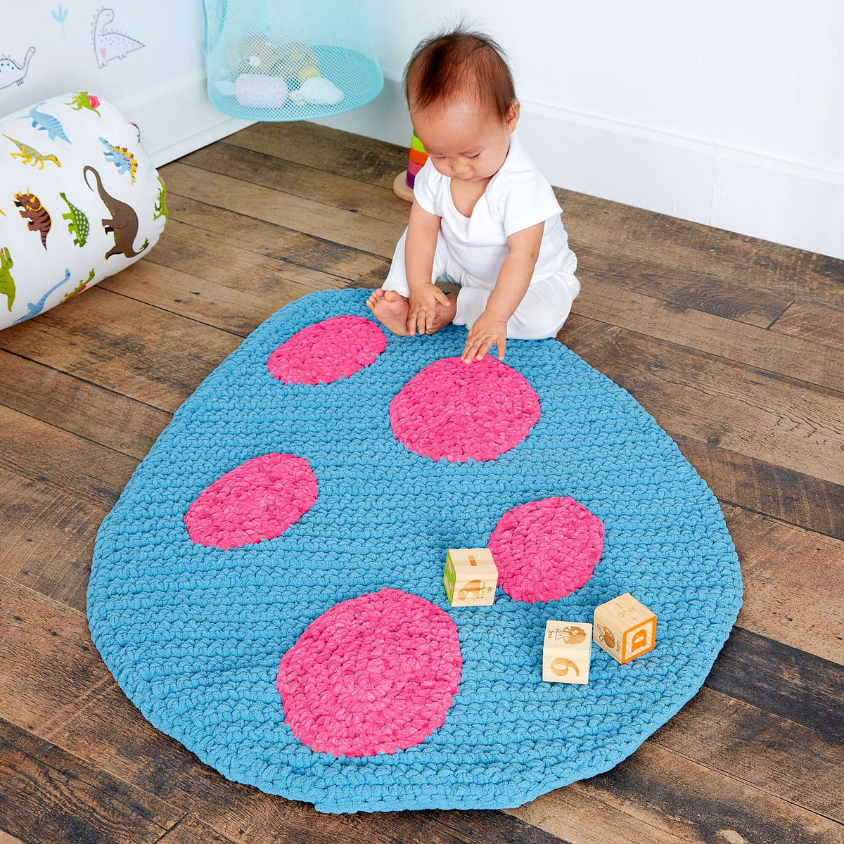 Crochet Rug made in Bernat Baby Blanket yarn