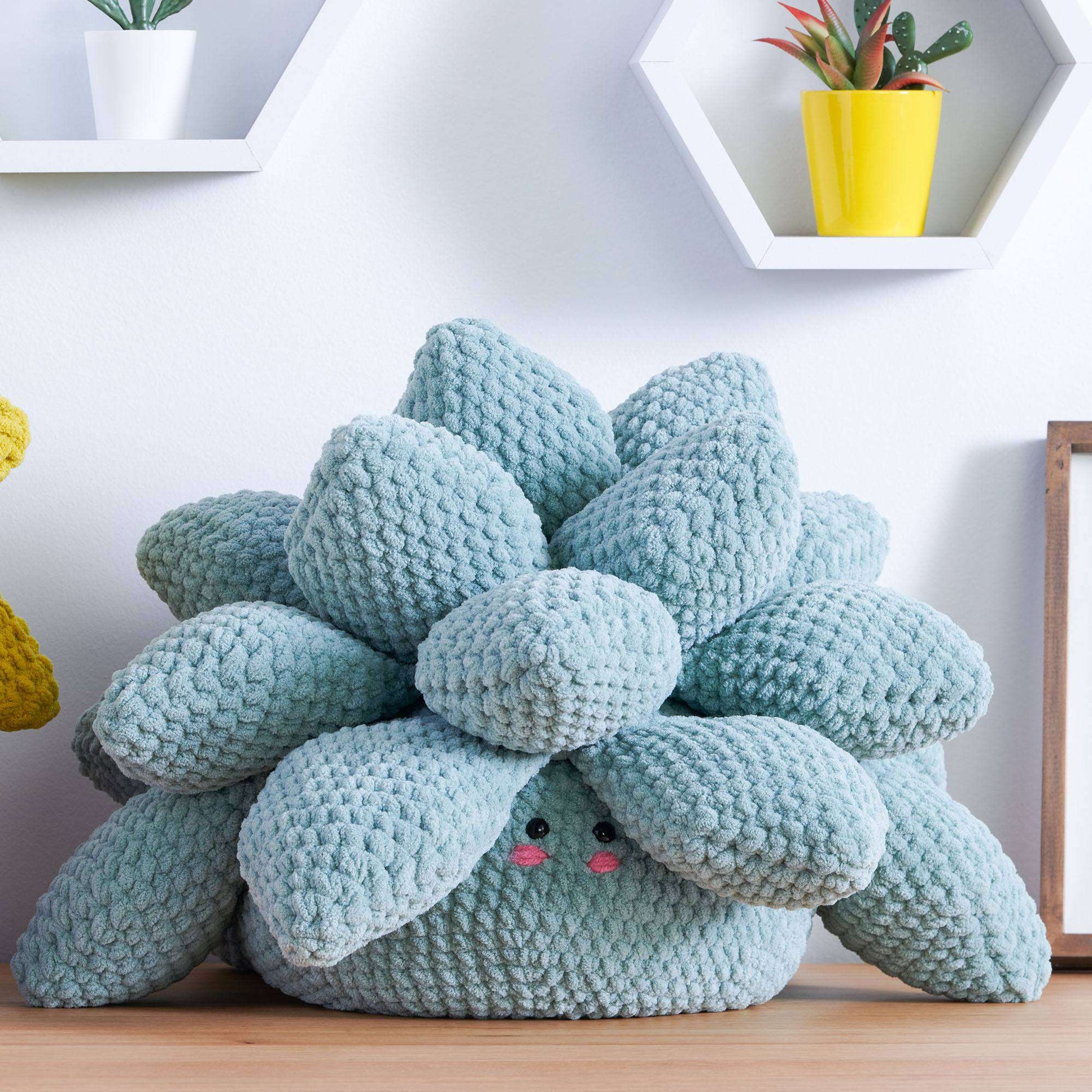 Free Bernat Spiky T Succulent Crochet Amigurumi Pattern