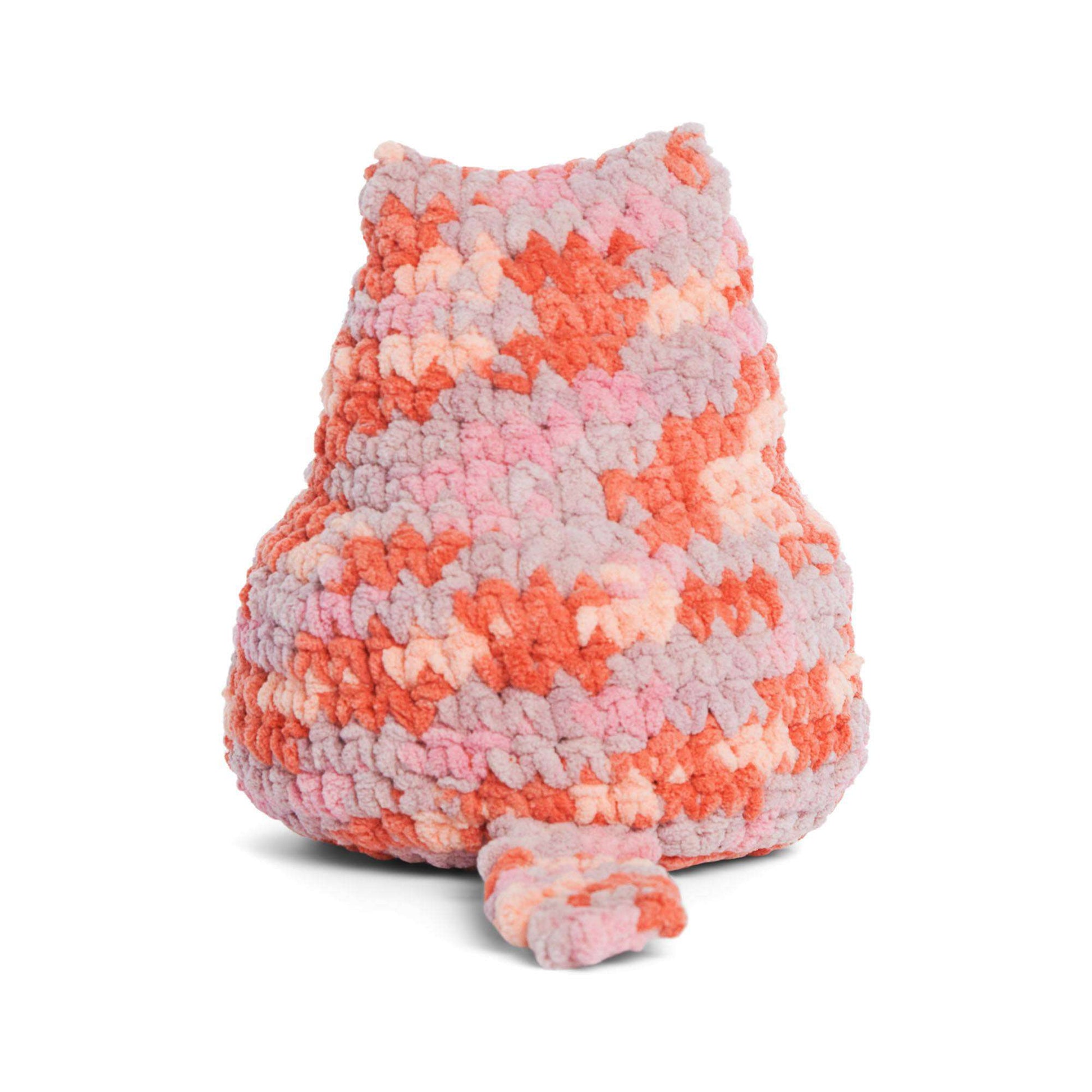 Free Bernat Crochet Pear Bottom Cat Pattern