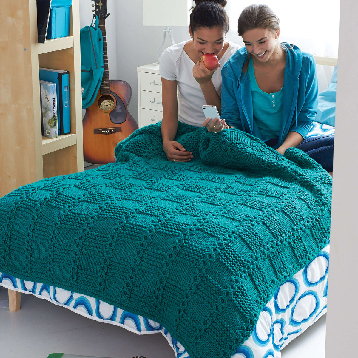 Knit Blanket made in Bernat Softee Chunky yarn