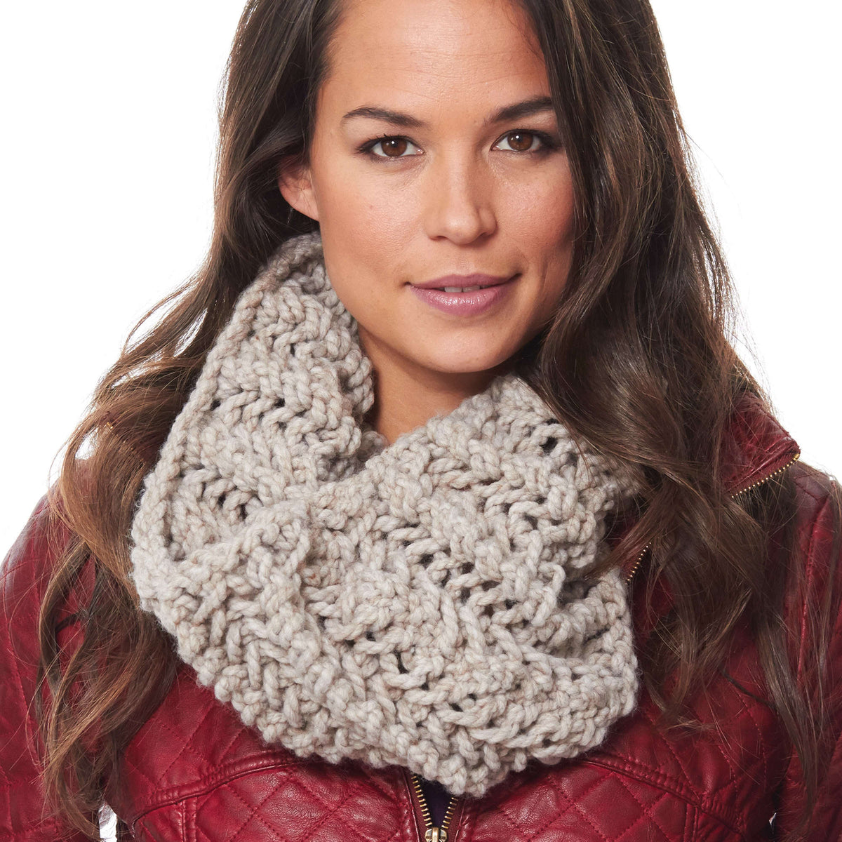 Knit Cowl made in Bernat Wool-Up Bulky yarn