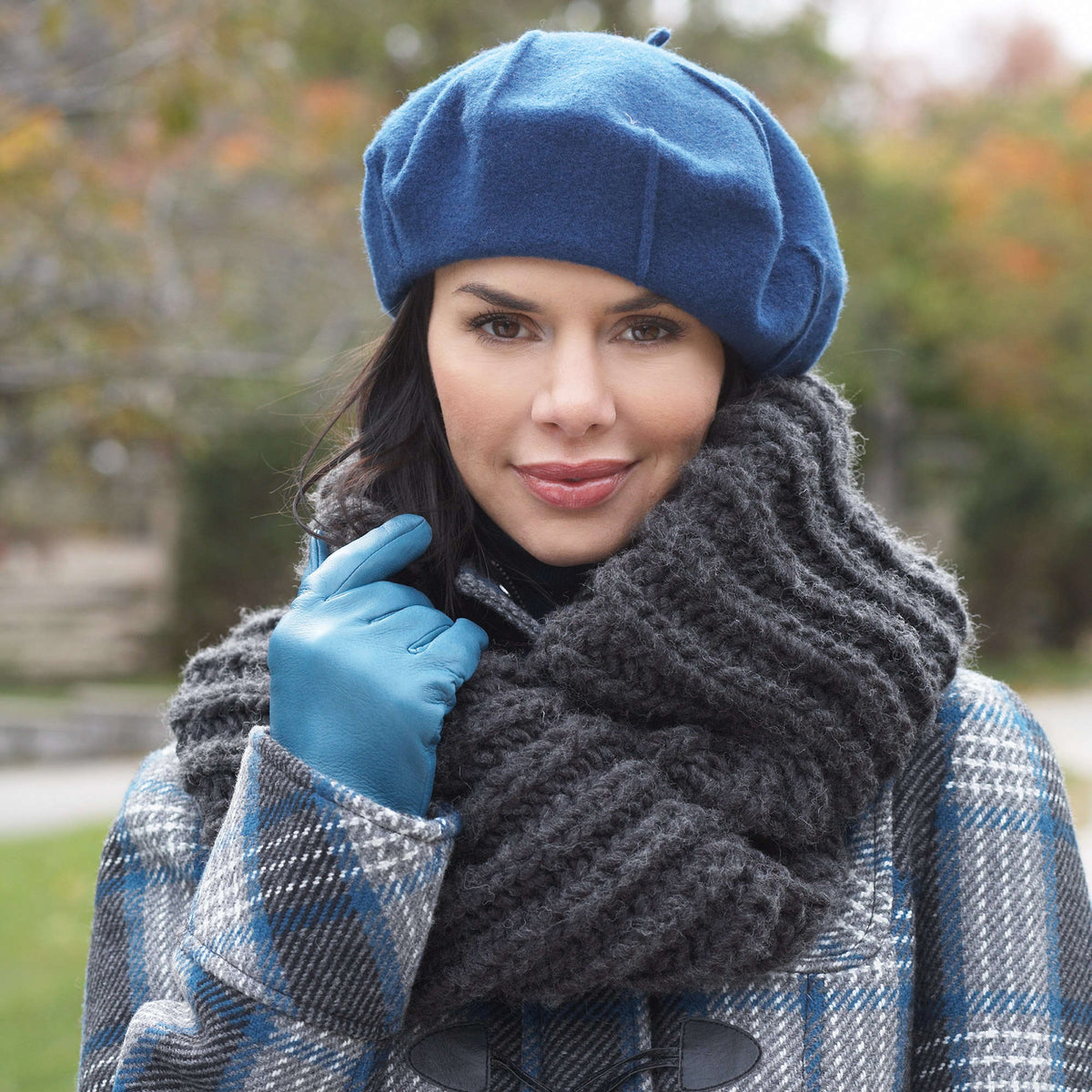 Knit Cowl made in Bernat Roving yarn