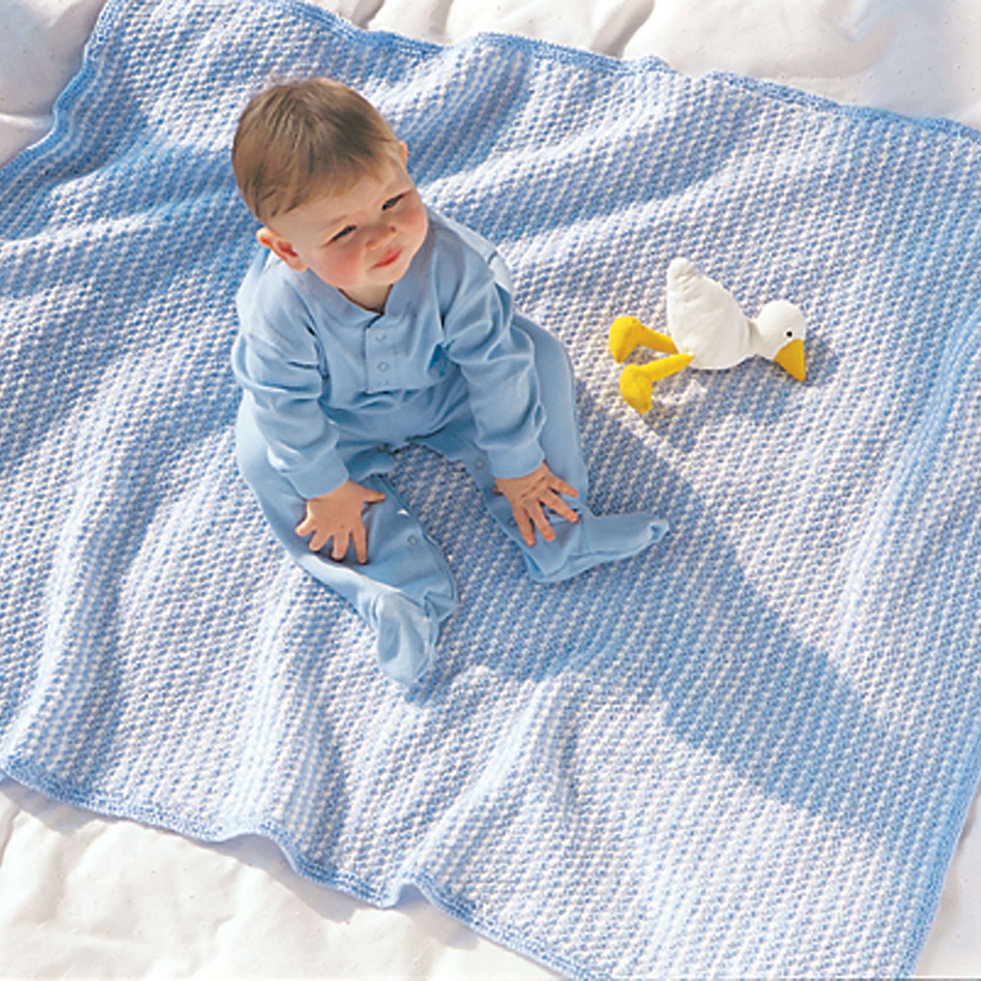 Free Bernat Favorite Blue/White Knit Blanket Pattern