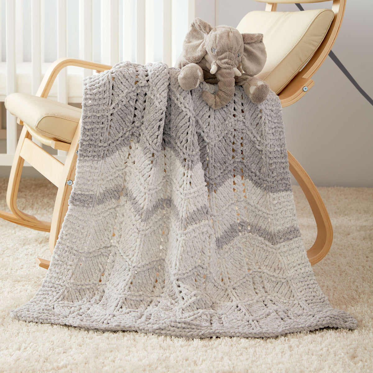 Knit Blanket made in Bernat Baby Blanket yarn