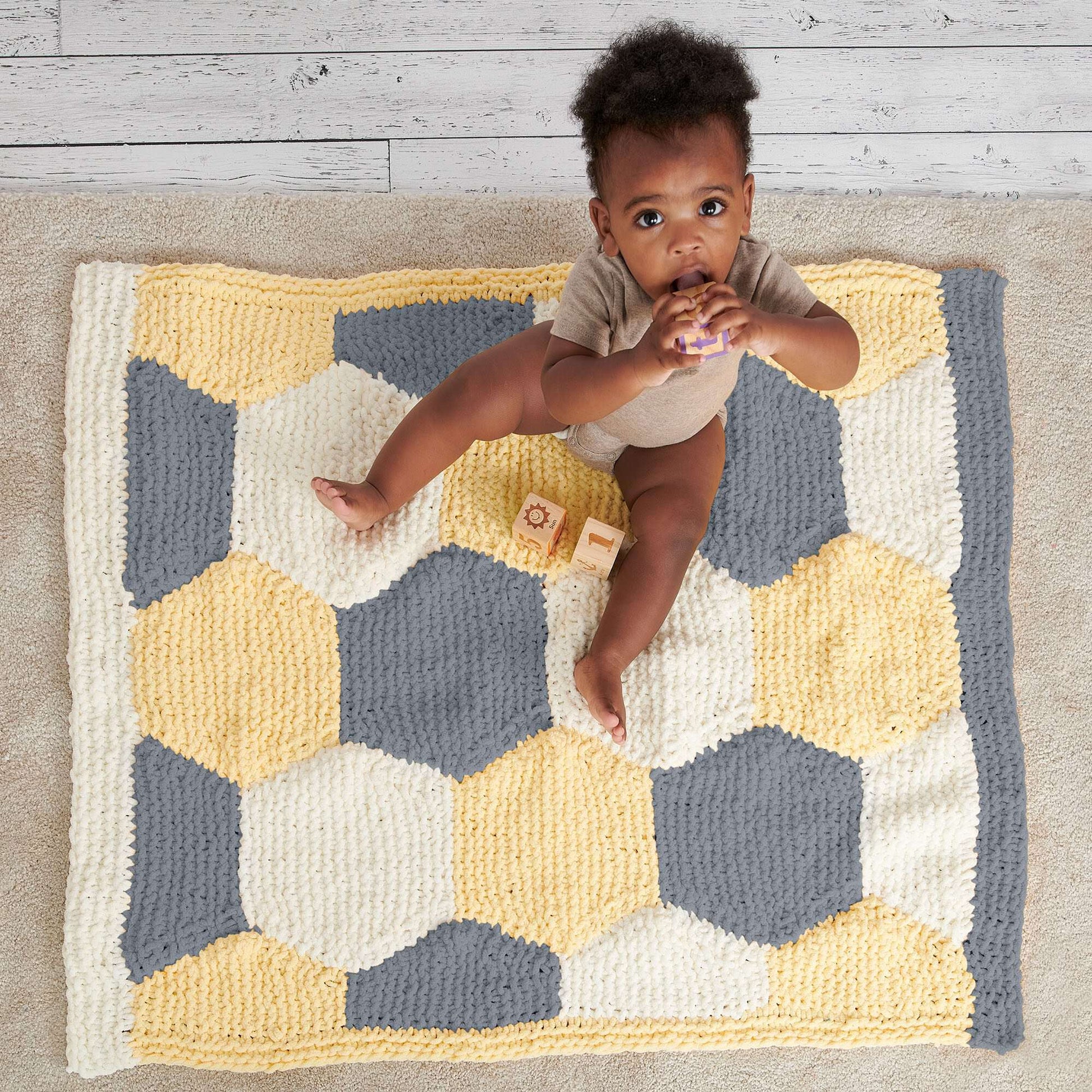Free Bernat Honeycomb Panels Garter Knit Baby Blanket Pattern